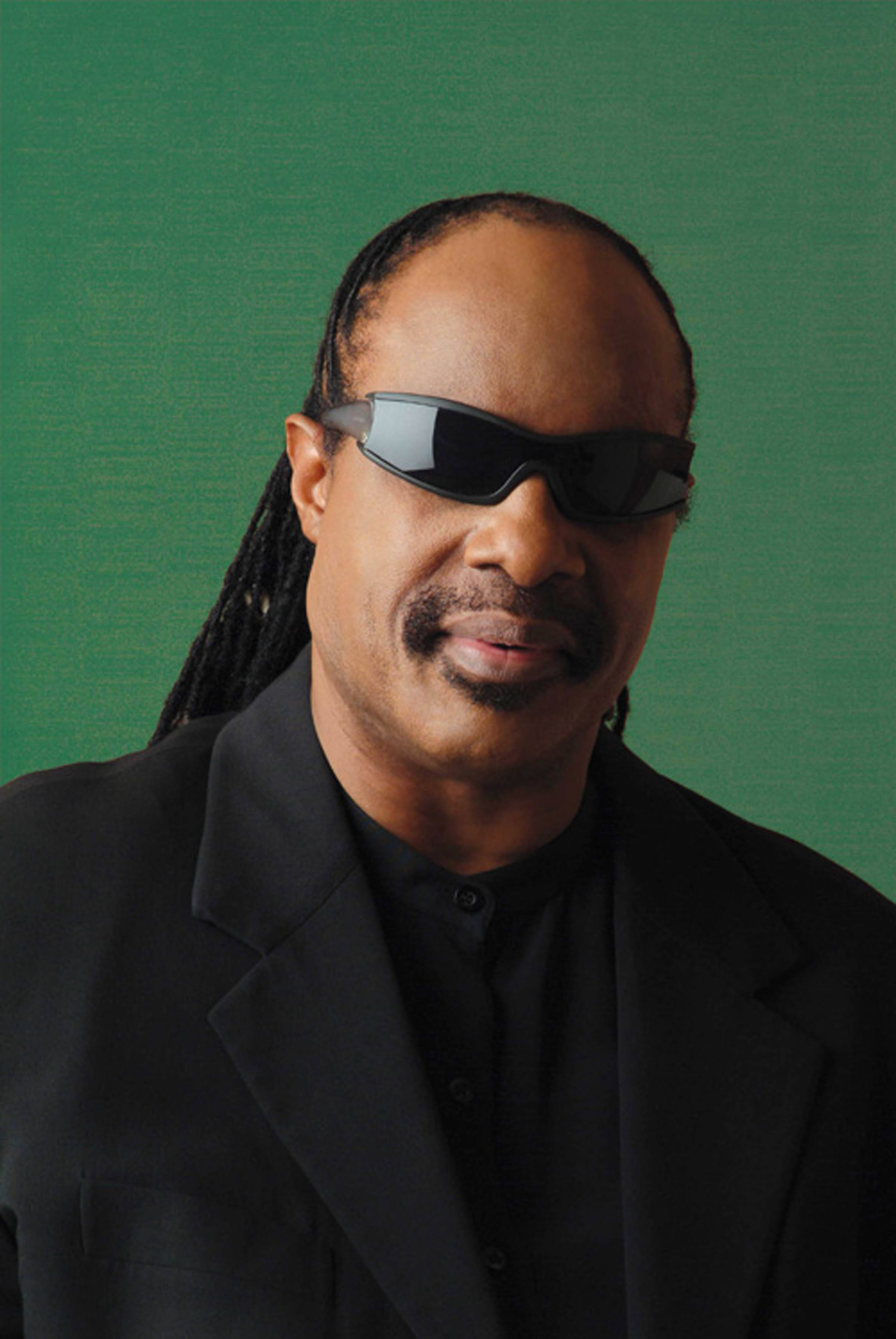 Stevie Wonder, black sunglasses, suit, 2K Phone Wallpaper