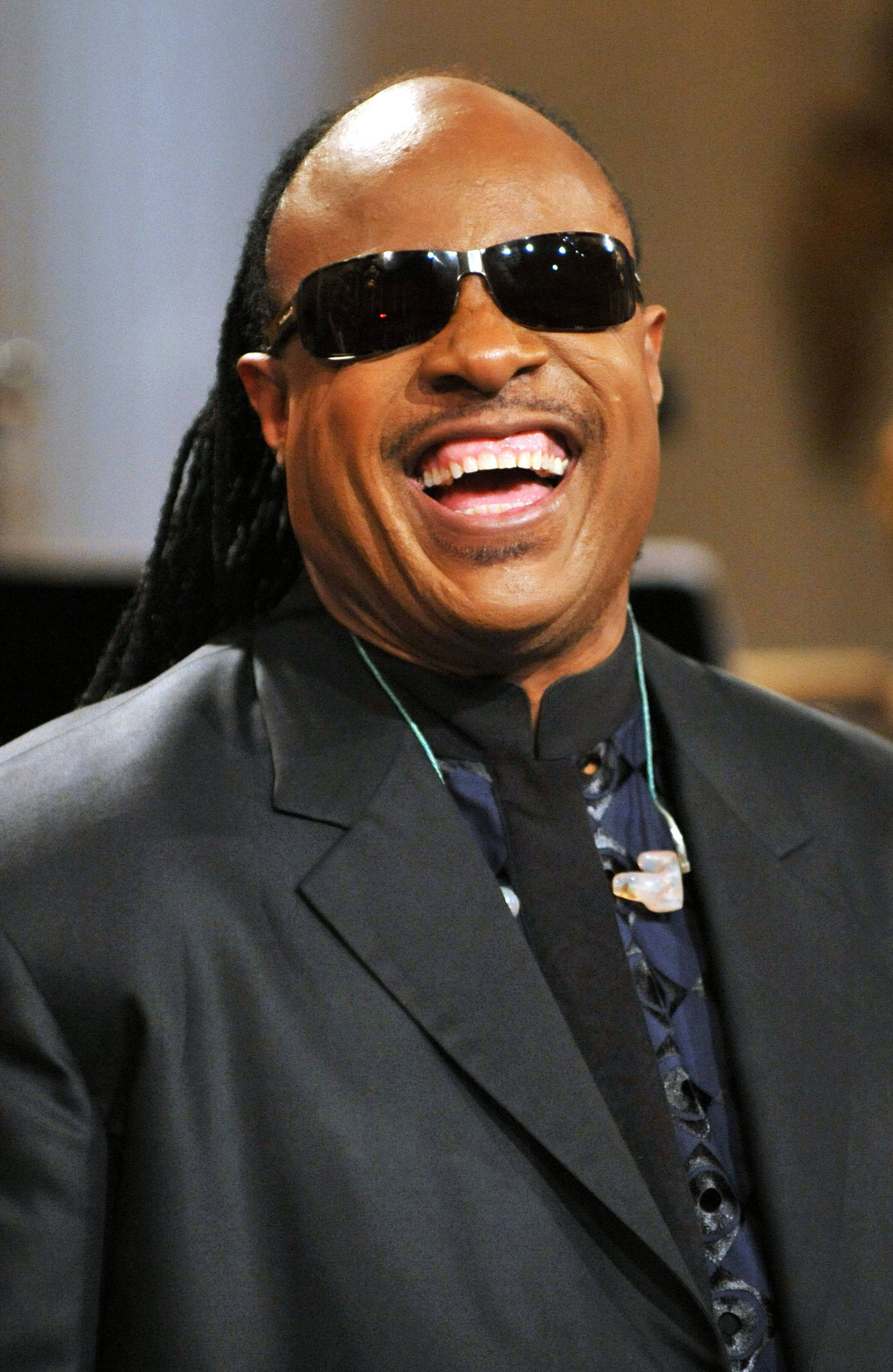 Stevie Wonder, dreadlocks, sunglasses, 2K Phone Wallpaper