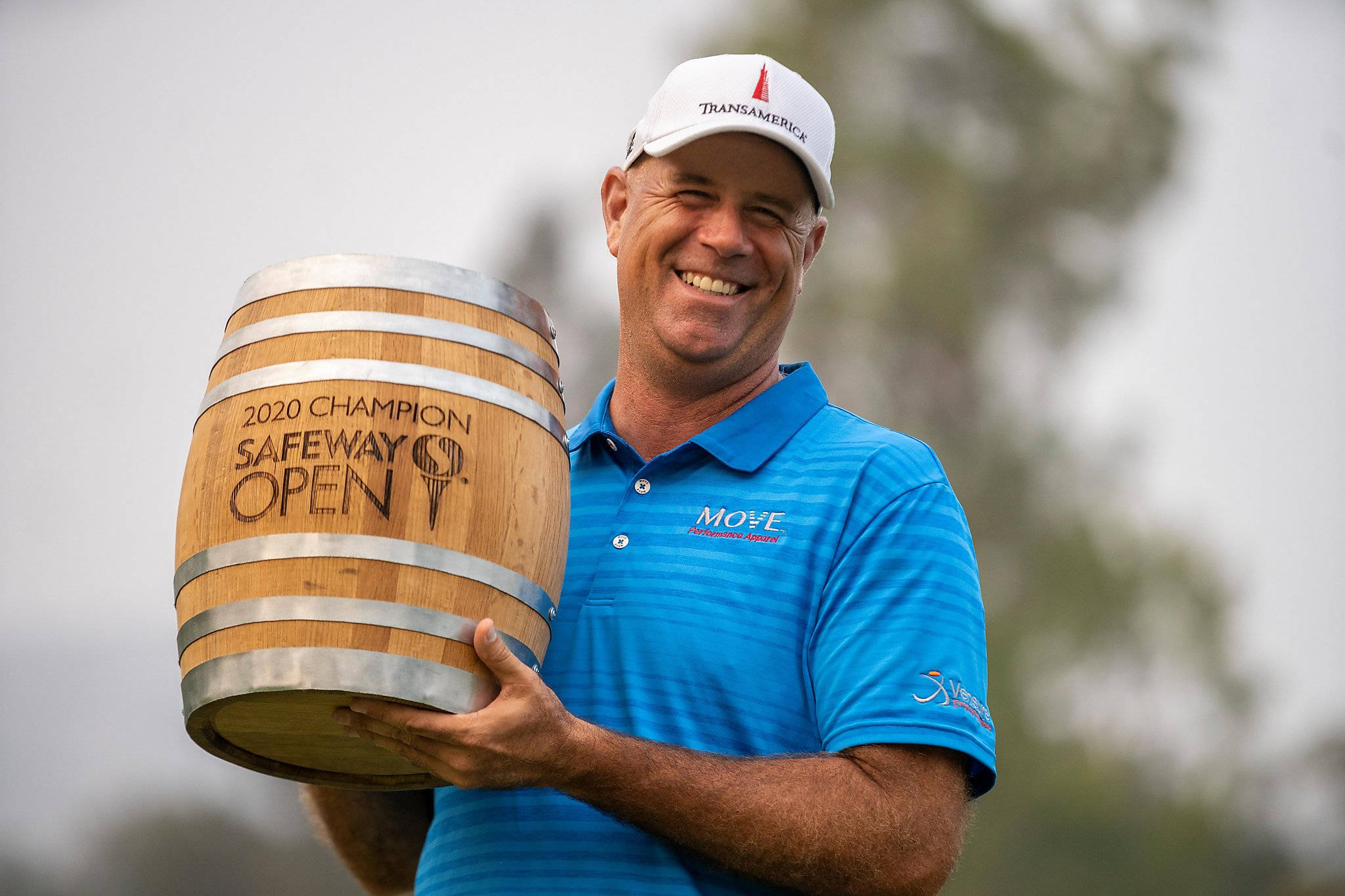 Stewart Cink, blue shirt, wooden barrel trophy, Full HD Desktop Wallpaper