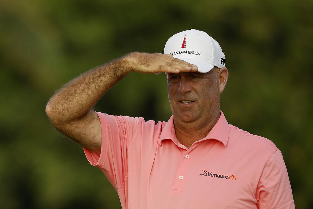 Stewart Cink, pink polo, white cap, SD Desktop Wallpaper