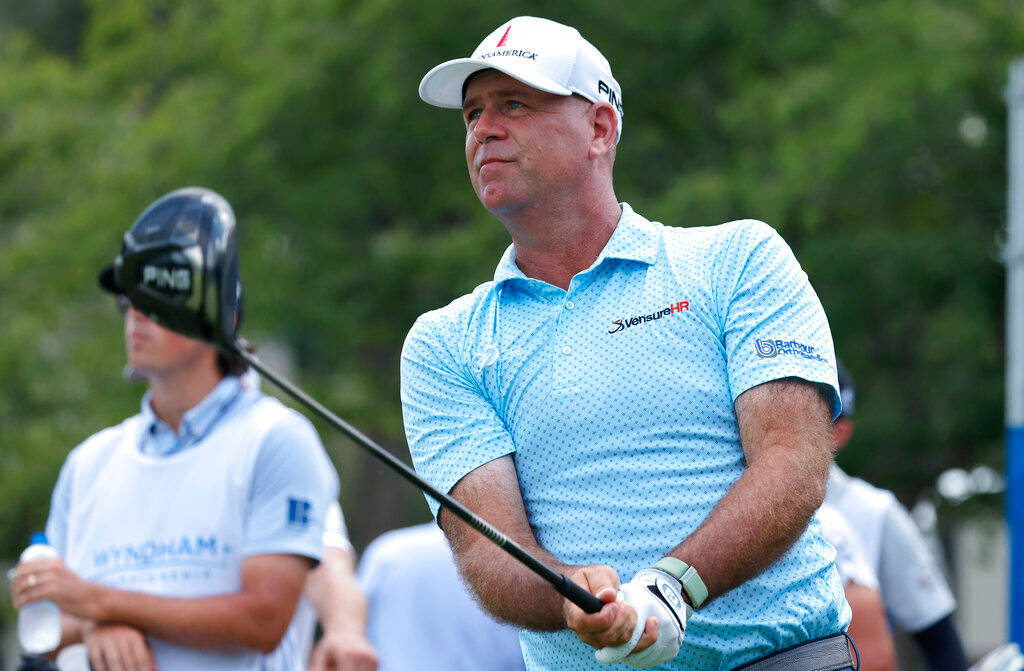 Stewart Cink, golf club, light blue polo, SD Desktop Wallpaper