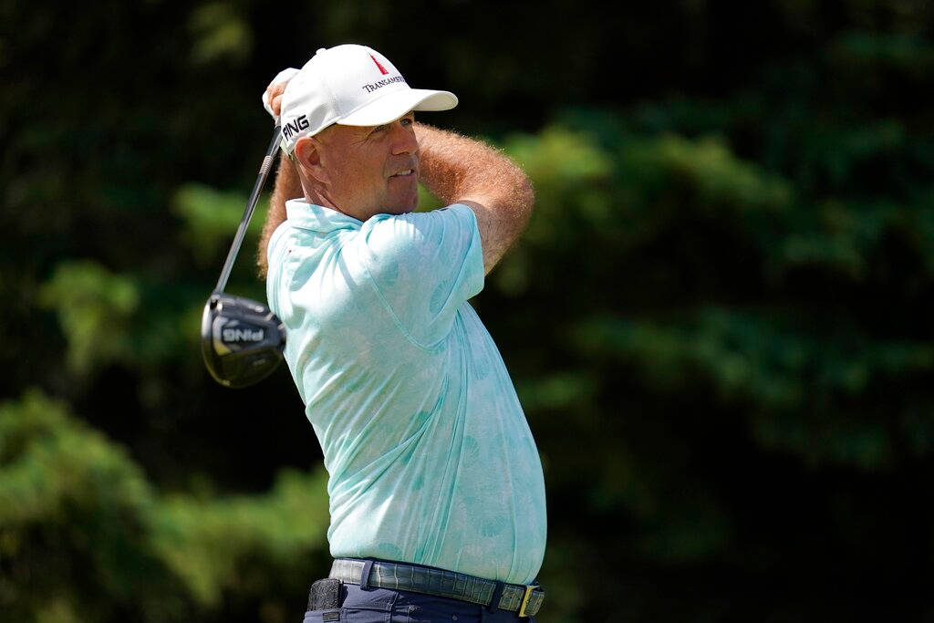 Stewart Cink, light blue shirt, swinging, SD Desktop Wallpaper
