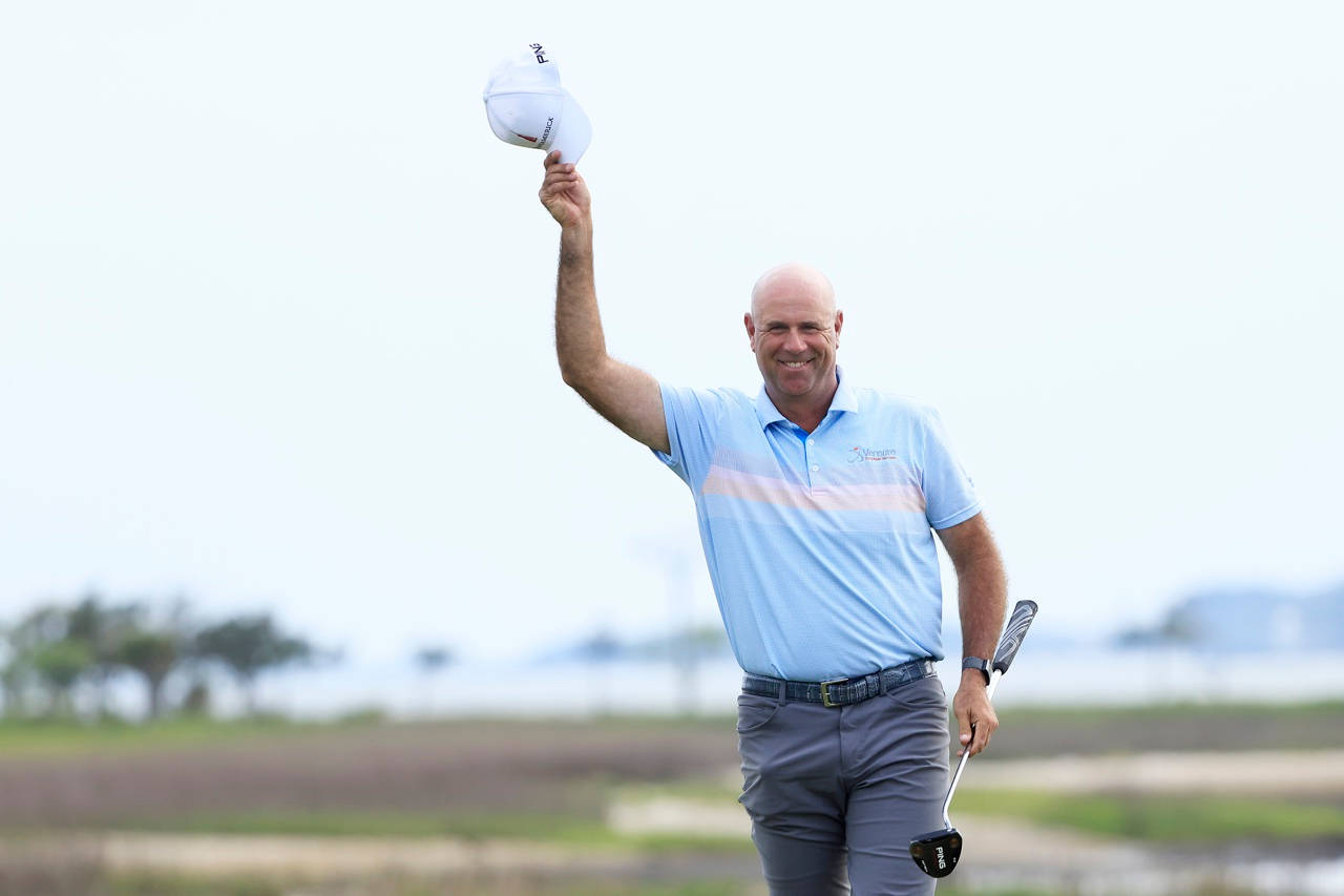 Stewart Cink, white cap, golf club, HD Desktop Wallpaper
