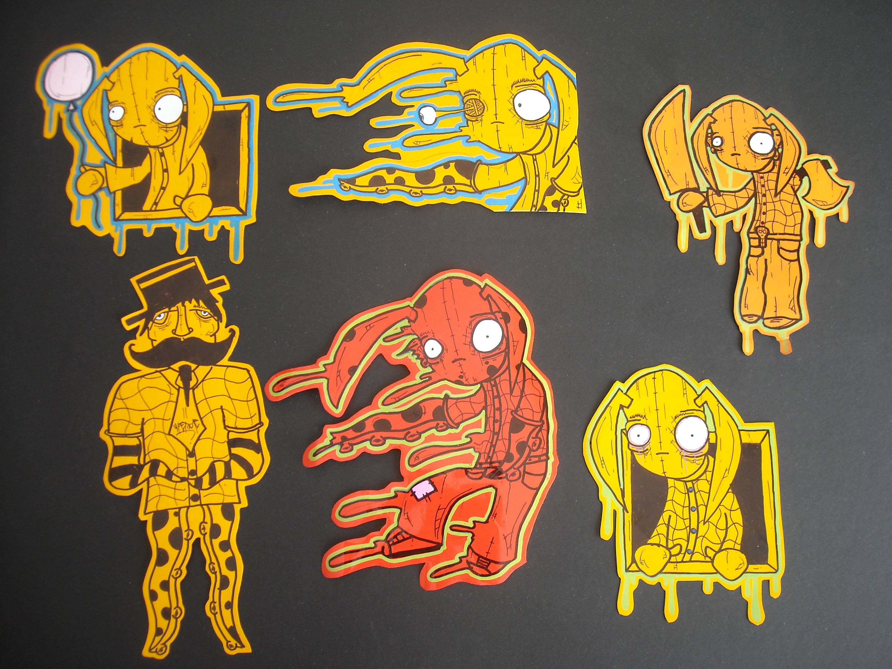 creepy monsters aesthetic, yellow, red, 2K Desktop Wallpaper