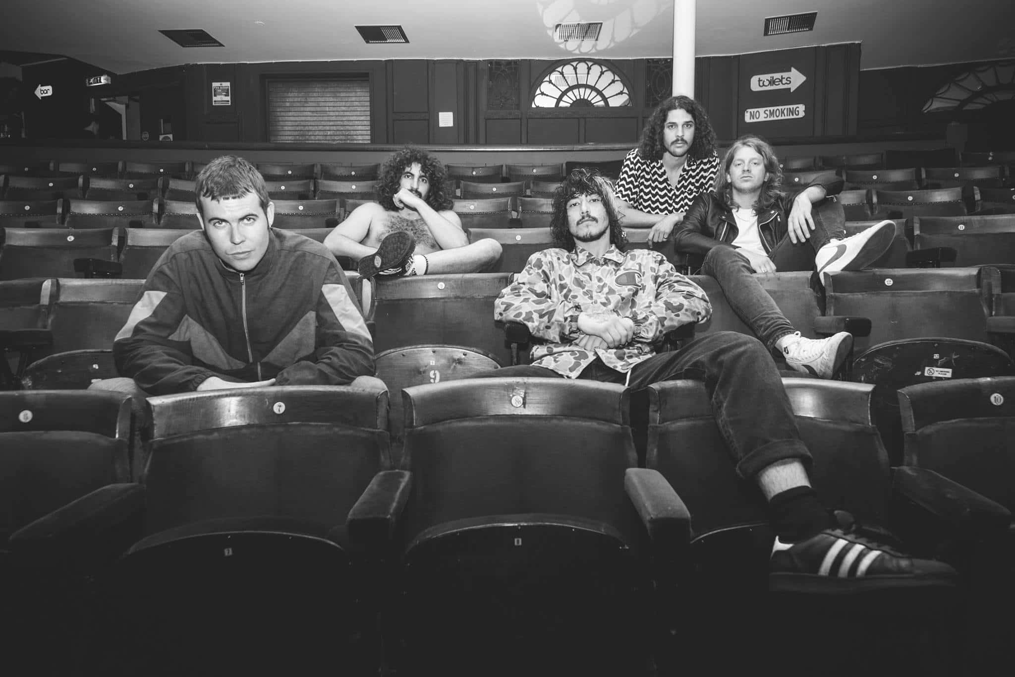 Sticky Fingers, black and white photo lounge, empty theater seats, Full HD Desktop Wallpaper