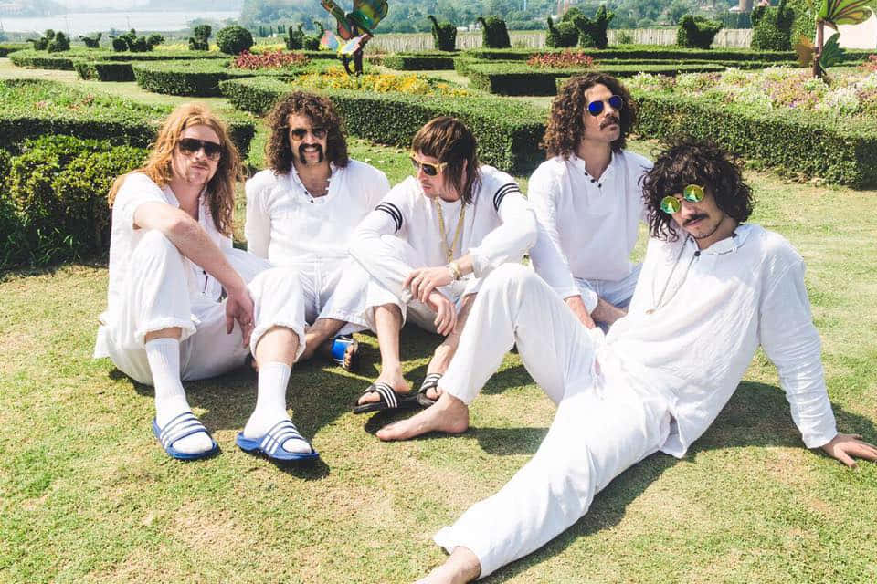 Sticky Fingers, white outfits, sunglasses, SD Desktop Wallpaper