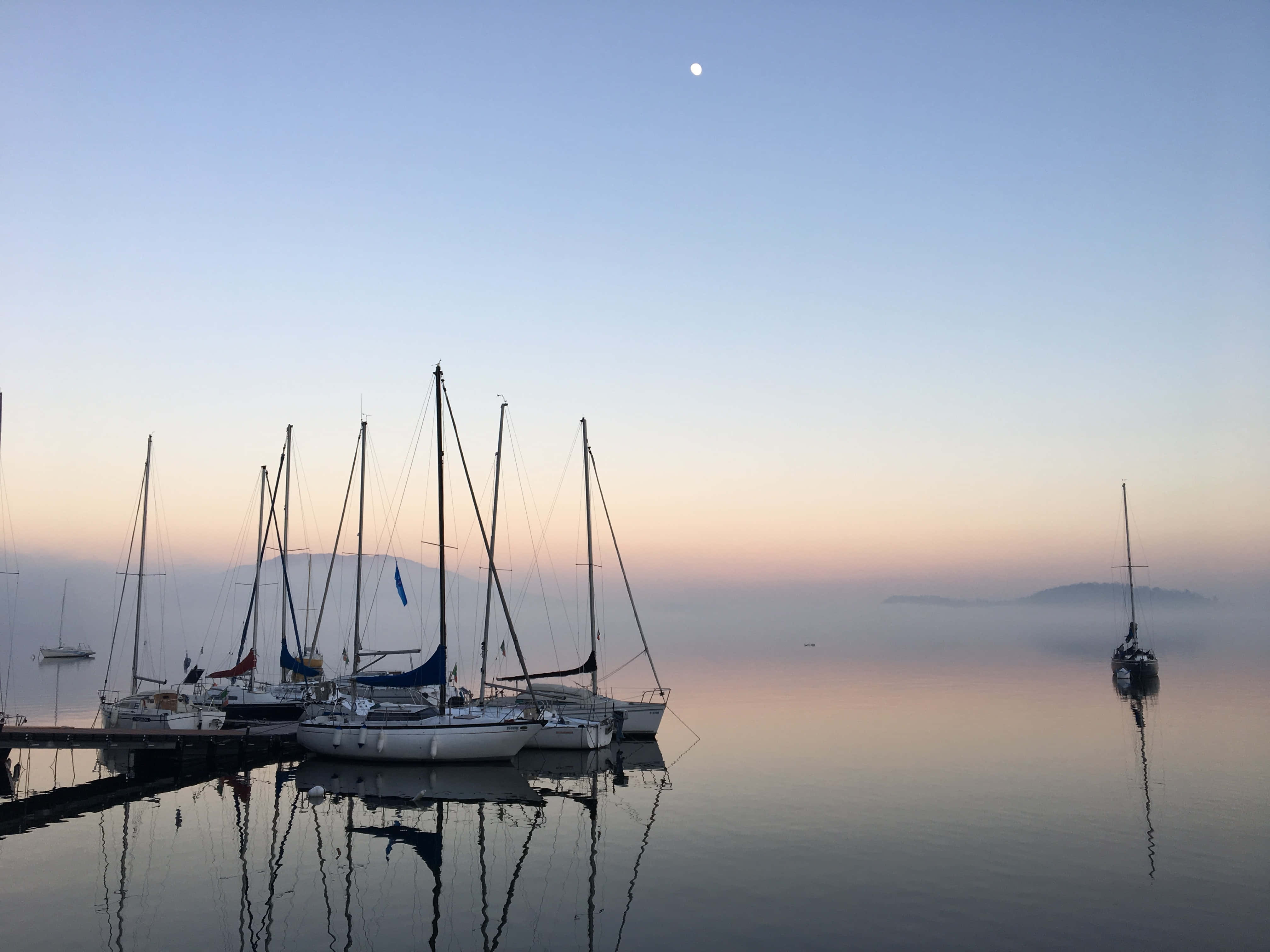 Sailboats, dawn, misty harbor, 4K Desktop Wallpaper
