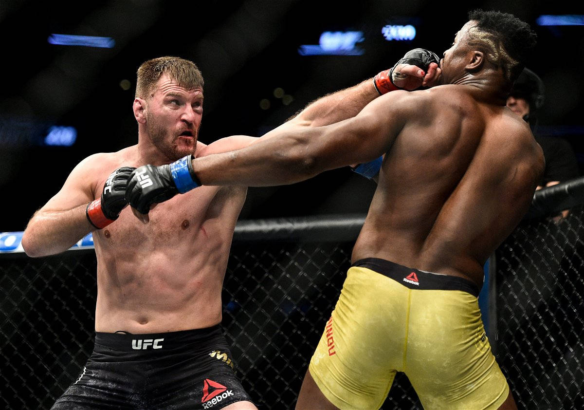 Stipe Miocic, MMA fighters, cage match, SD Desktop Wallpaper