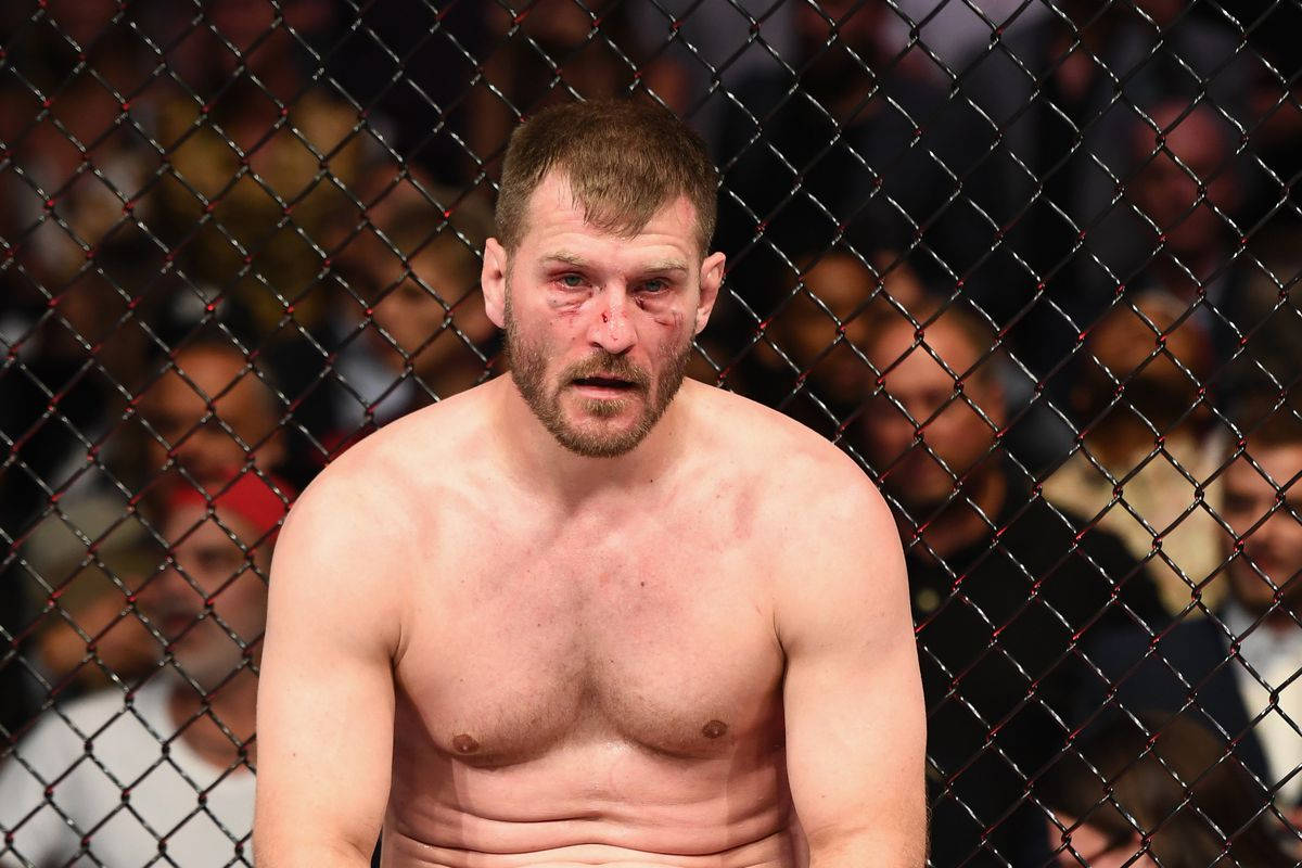 Stipe Miocic, cage, chain-link fence, SD Desktop Wallpaper