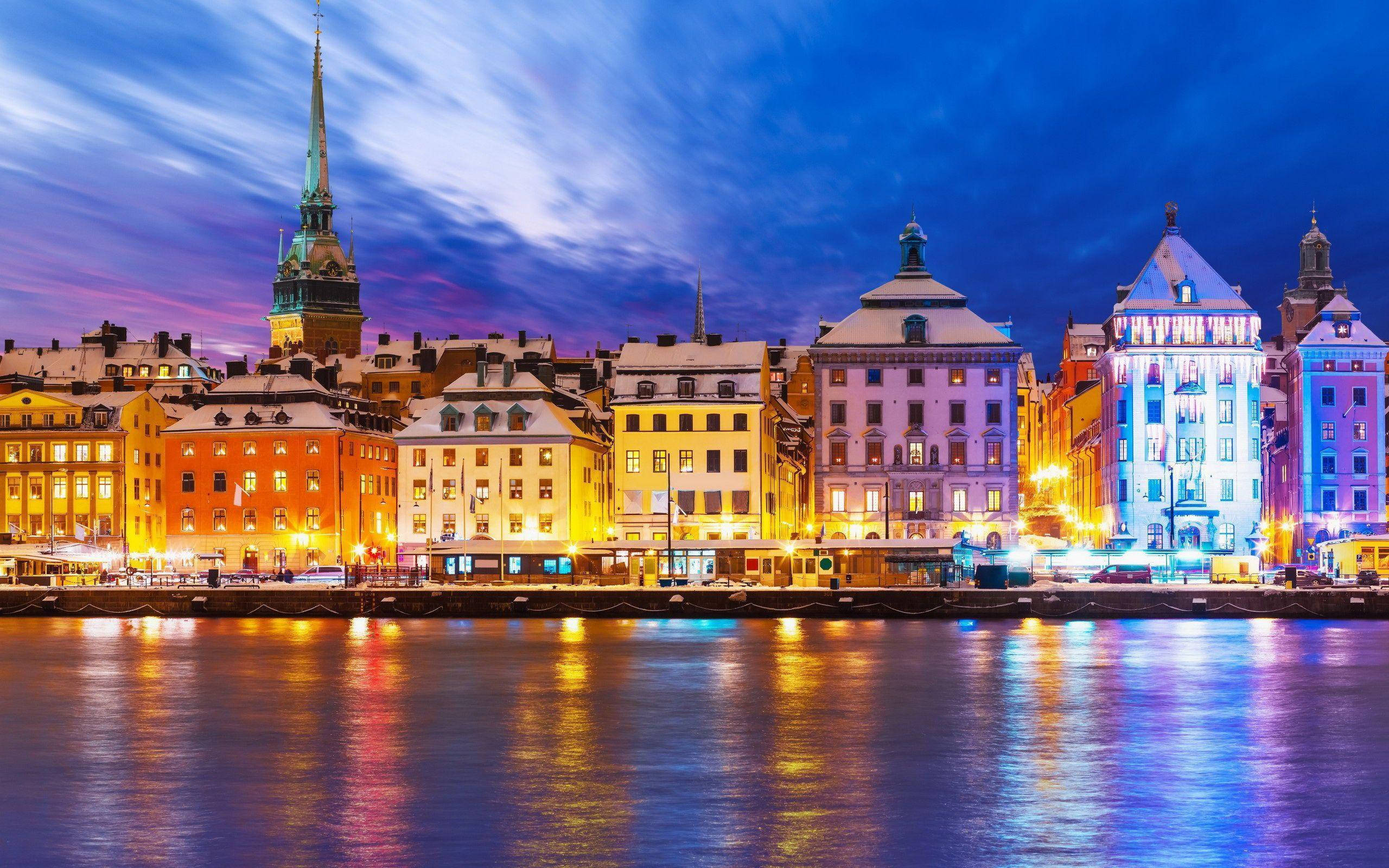 Stockholm, twilight, snow-capped rooftops, 2K Desktop Wallpaper