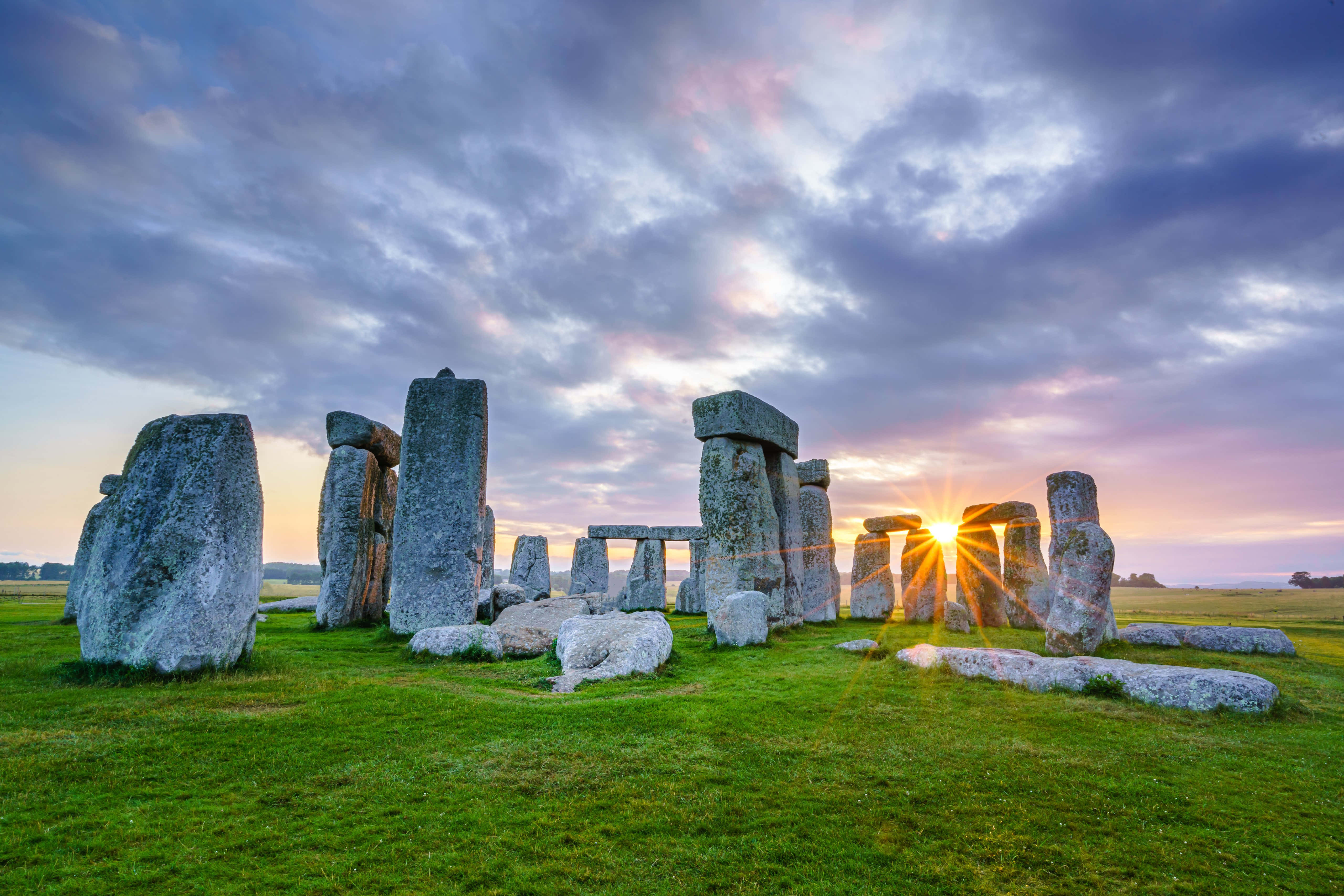 Stonehenge, sunburst, ancient standing stones, 5K Desktop Wallpaper