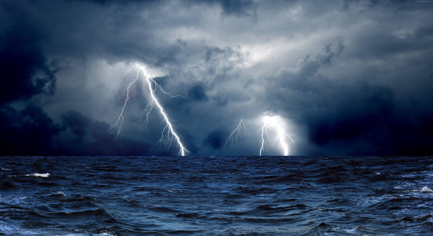 Evening Ocean Thunderstorm, lightning bolts, turbulent ocean, HD Desktop Wallpaper