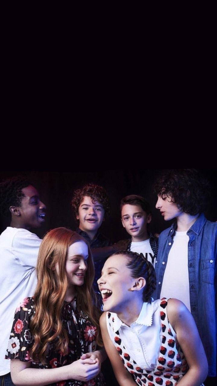 Stranger Things Cast, young actors, dimly lit scene, HD Phone Wallpaper