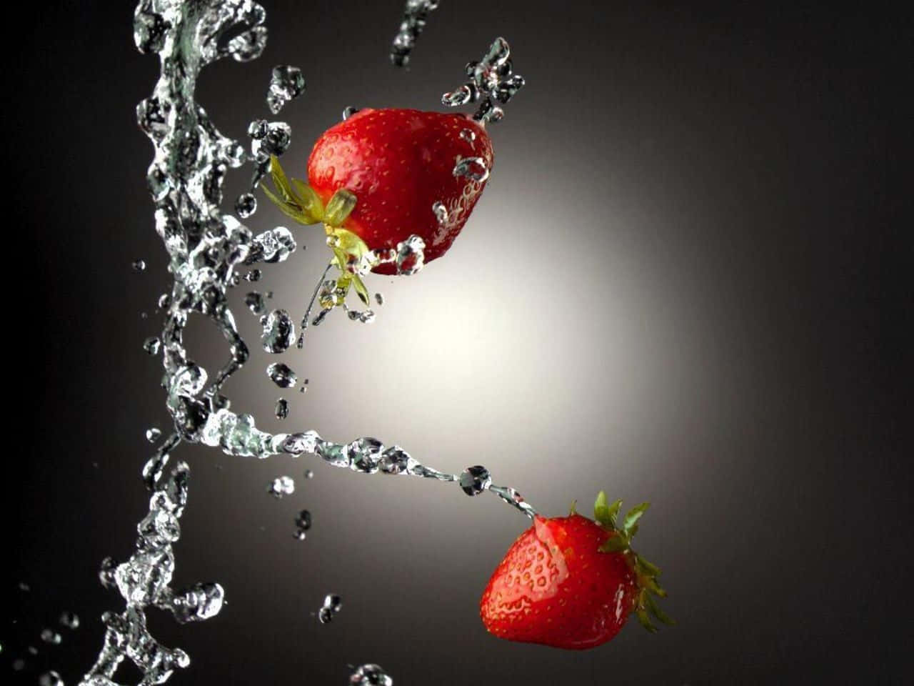 red strawberry, 1280 x 960, water splashes, HD Desktop Wallpaper