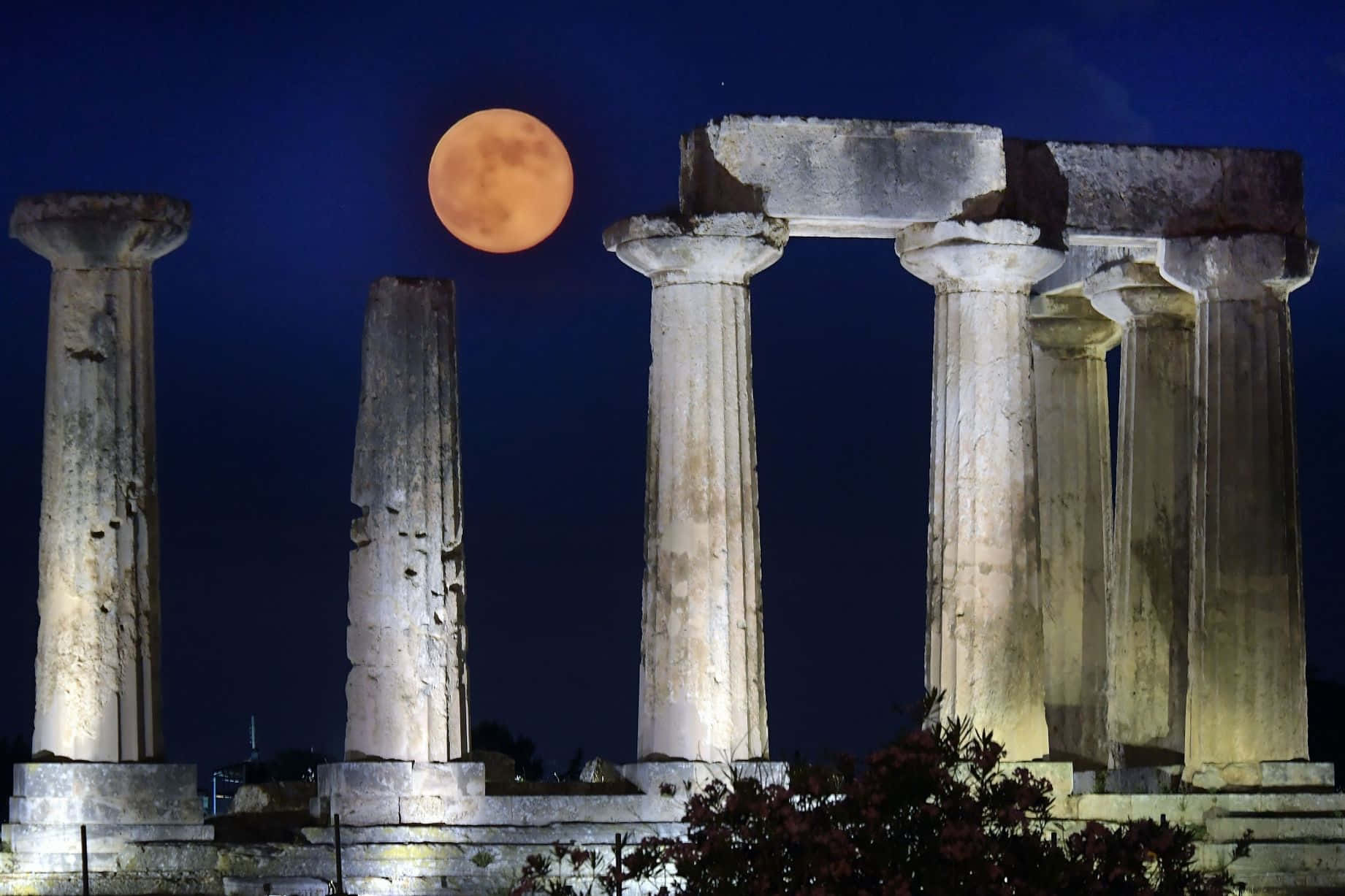 Strawberry Moon 2019, ancient temple columns, glowing orange full moon, HD Desktop Wallpaper