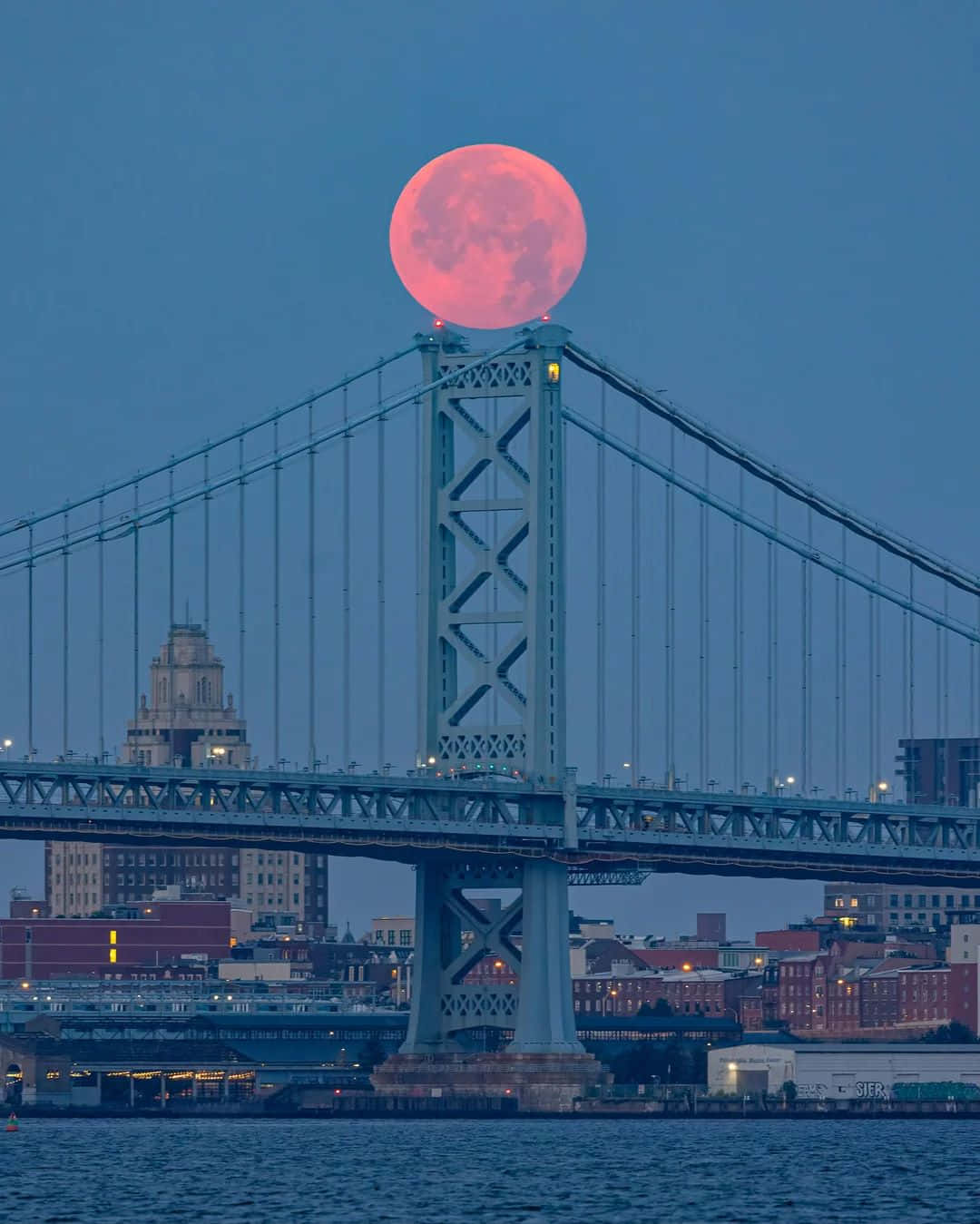 Strawberry Moon, steel bridge, suspension towers, HD Phone Wallpaper