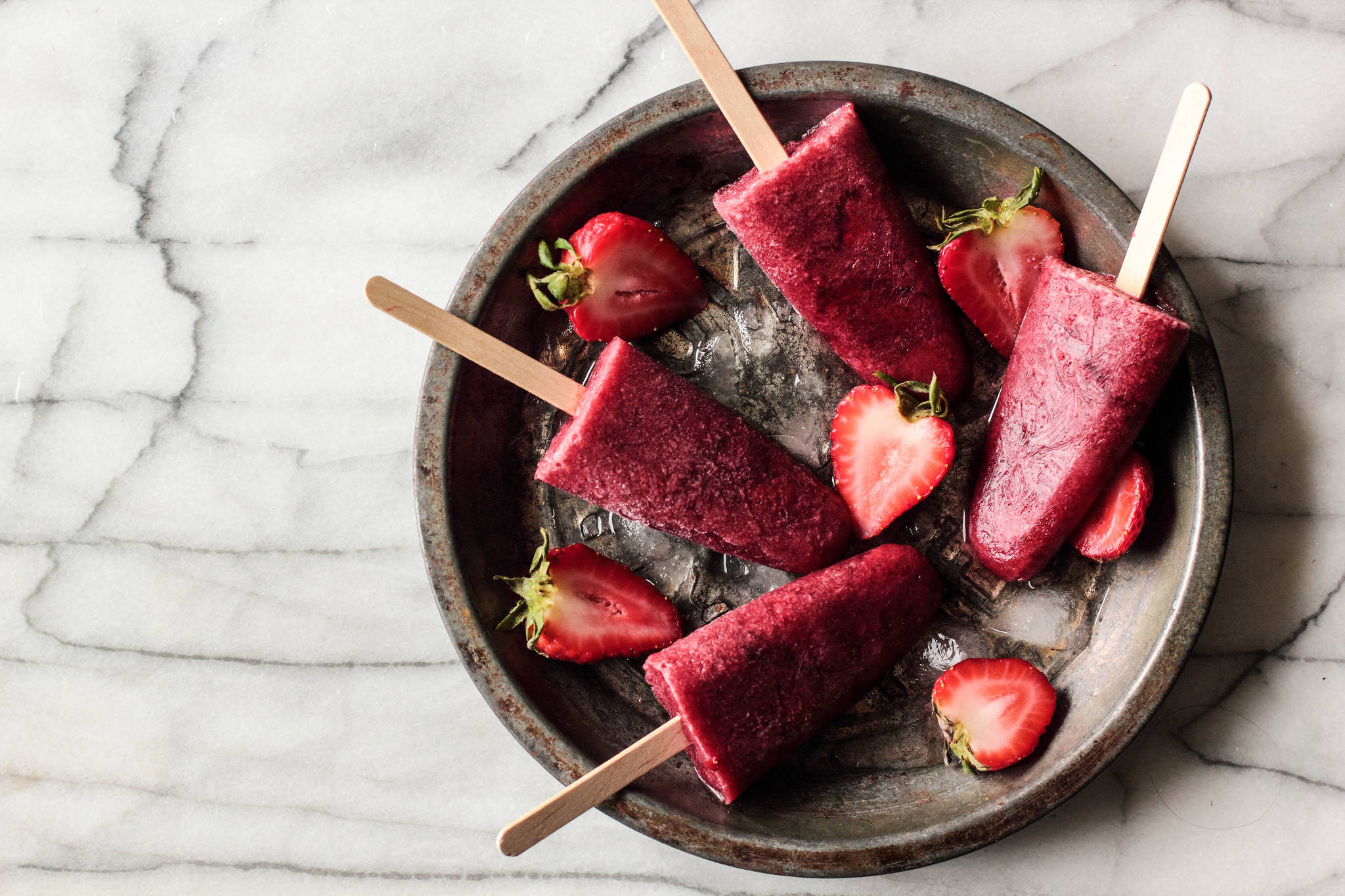 strawberry, popsicle, rustic metal bowl, Full HD Desktop Wallpaper