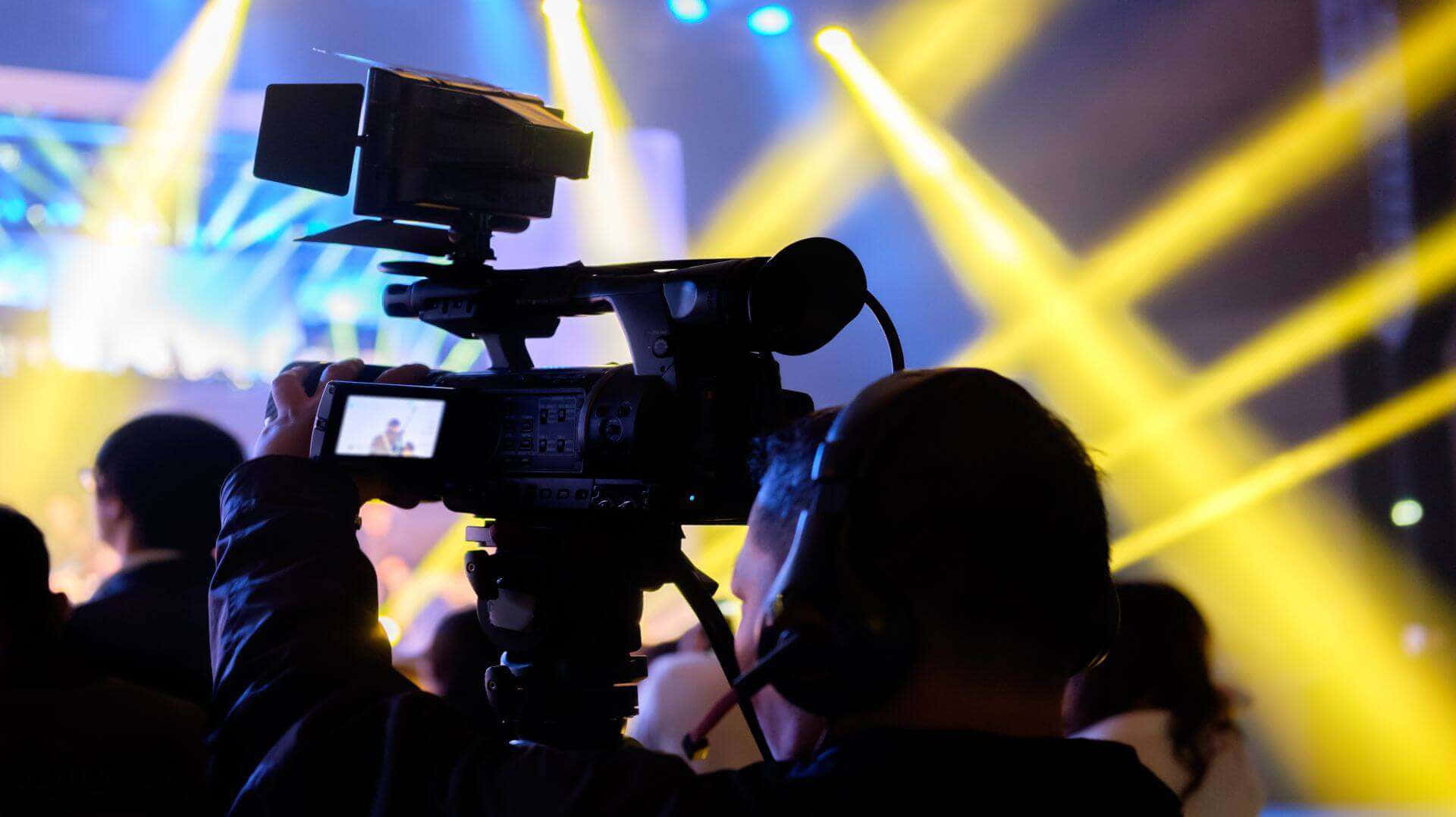 Streaming, golden spotlights, blue spotlights, Full HD Desktop Wallpaper
