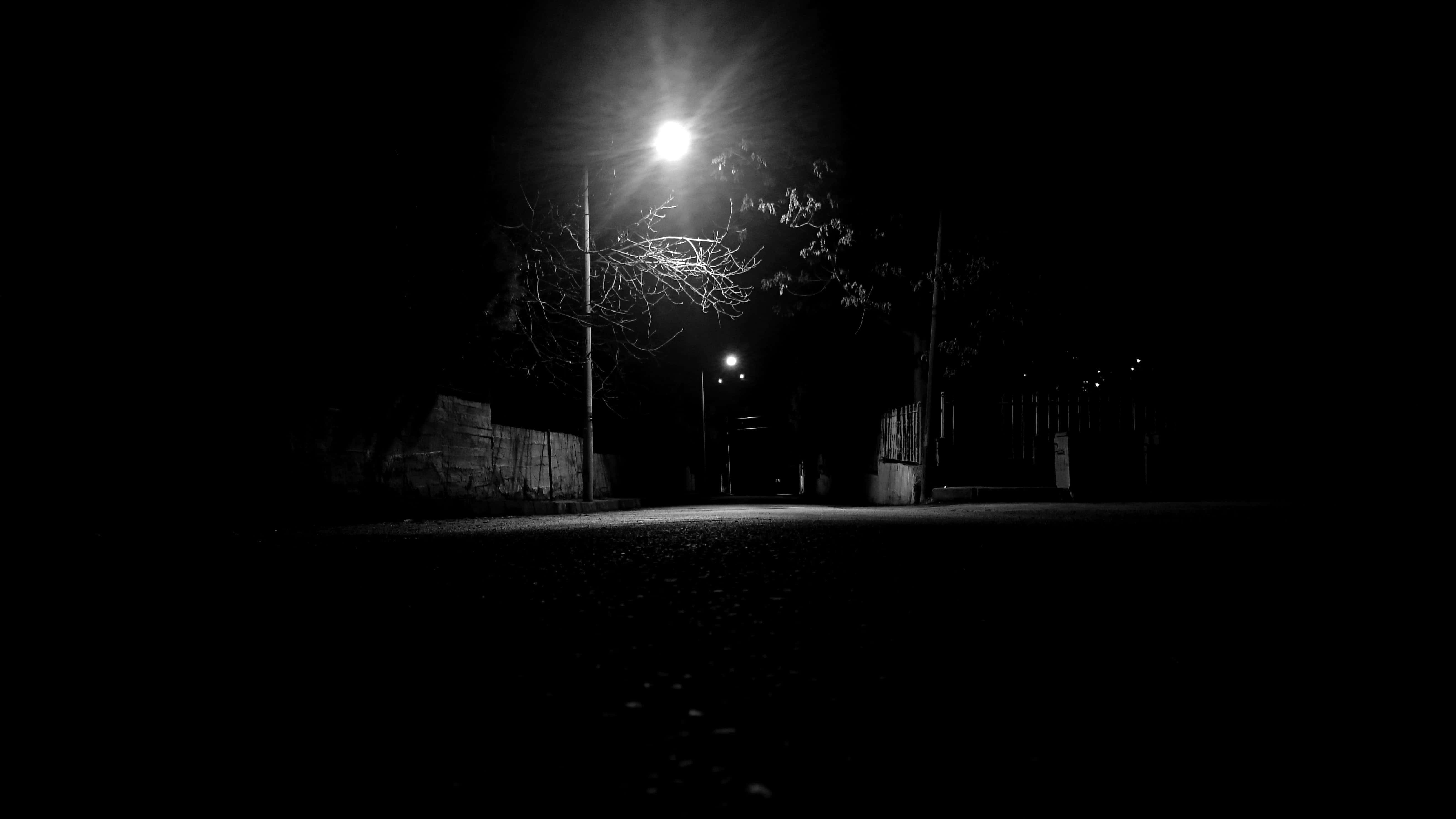 street light, black and white, night scene, 5K Desktop Wallpaper