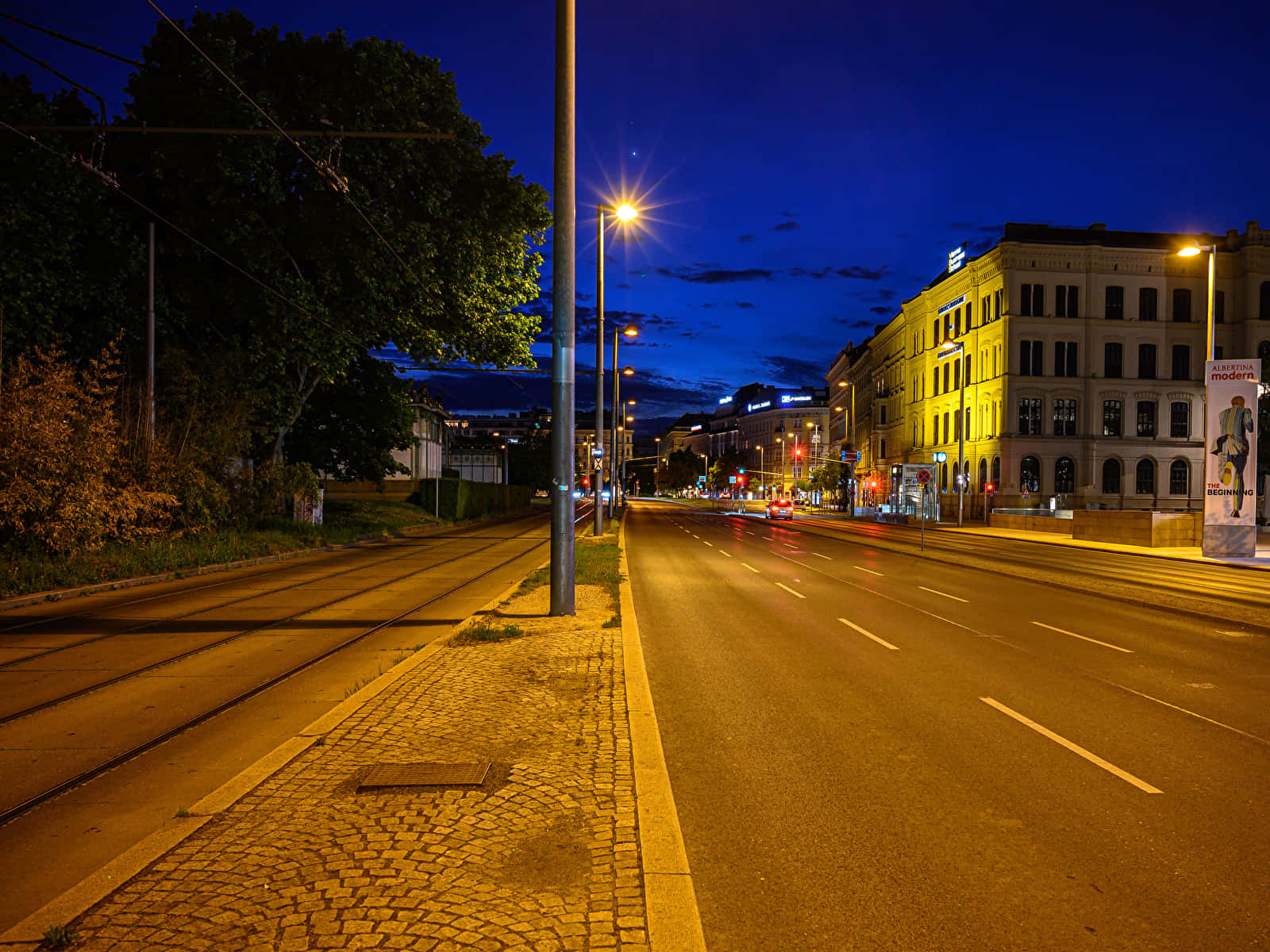 Street Light Pole, dusk, cobblestone sidewalks, HD Desktop Wallpaper