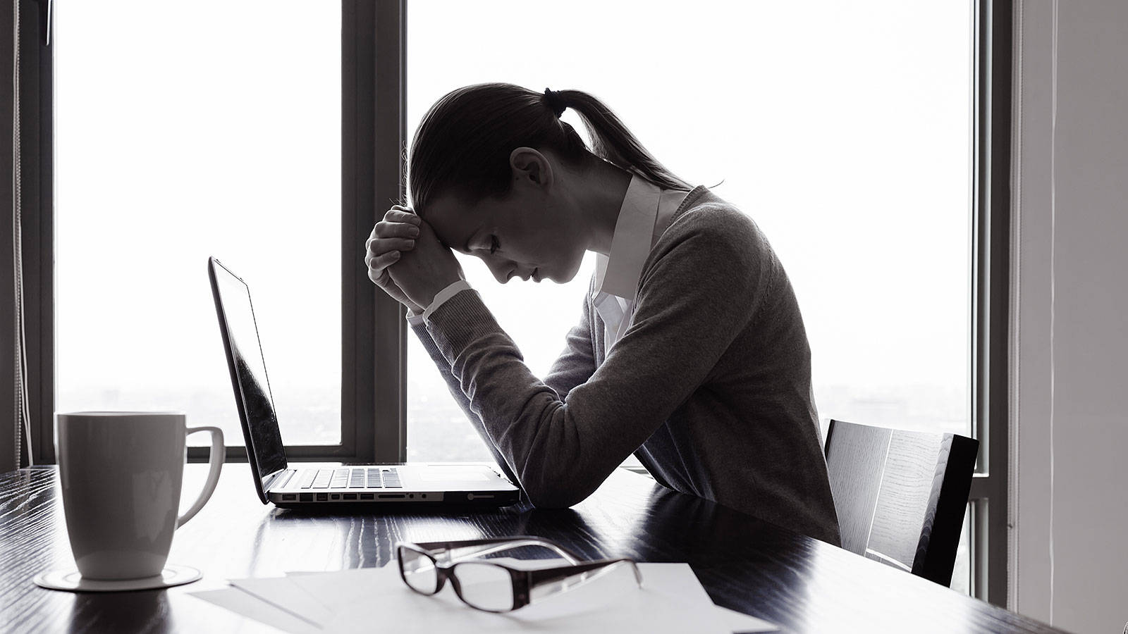 actuary, monochrome office, laptop, HD Desktop Wallpaper
