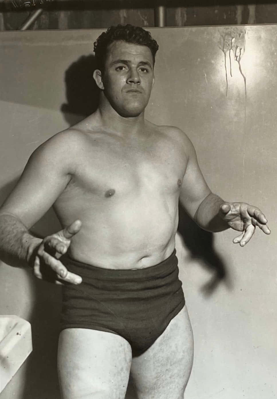 Stu Hart, vintage wrestling trunks, plain wall, HD Phone Wallpaper