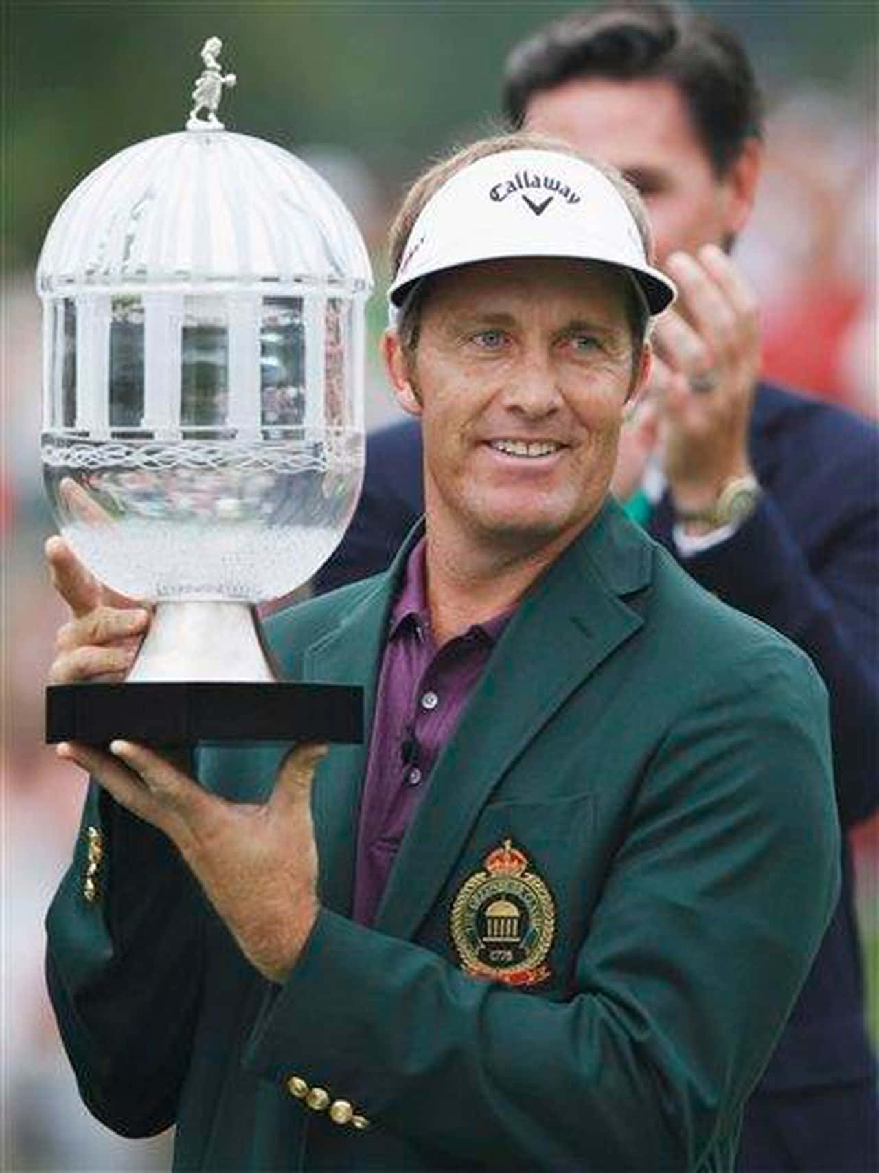 Stuart Appleby, green jacket, glass trophy, HD Phone Wallpaper