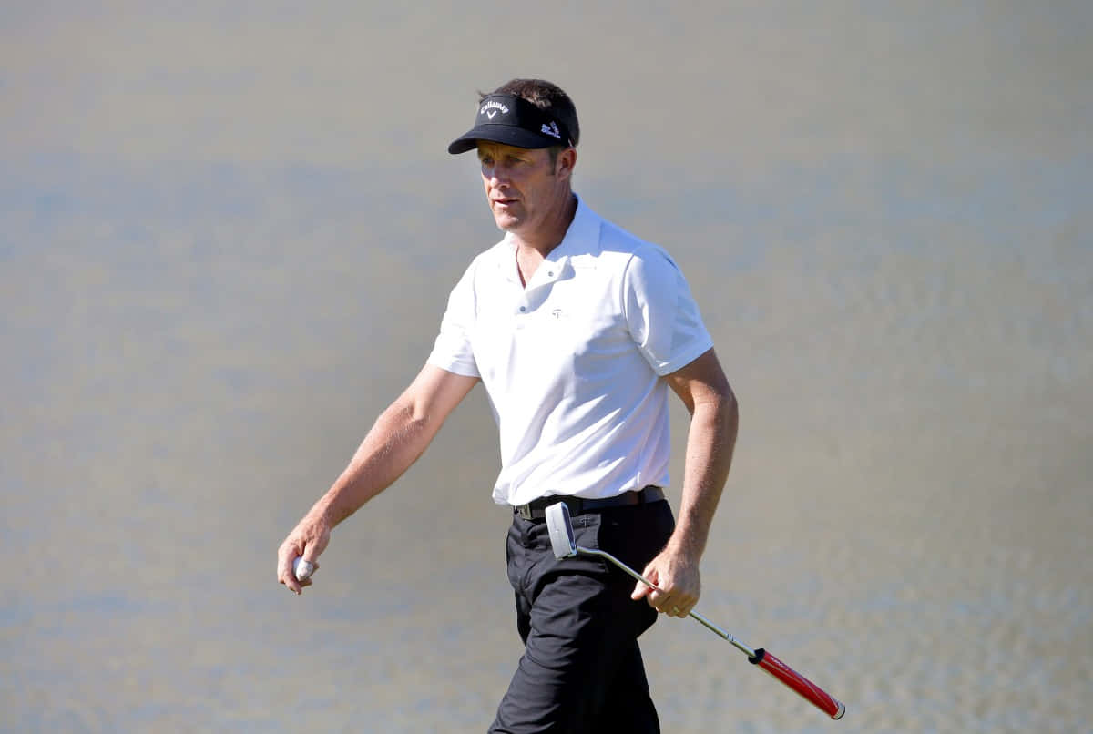 Stuart Appleby, putter, white shirt, SD Desktop Wallpaper