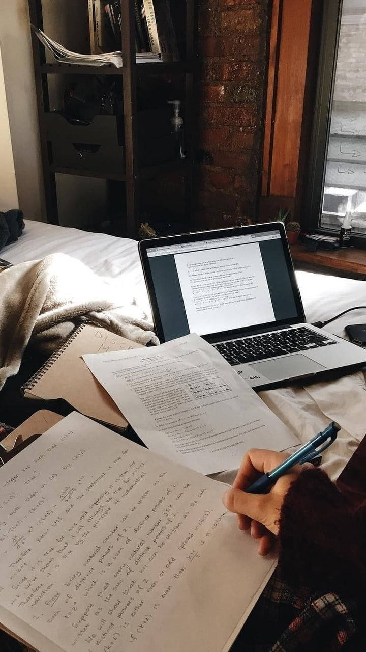 bed, laptop, handwritten notes, HD Phone Wallpaper