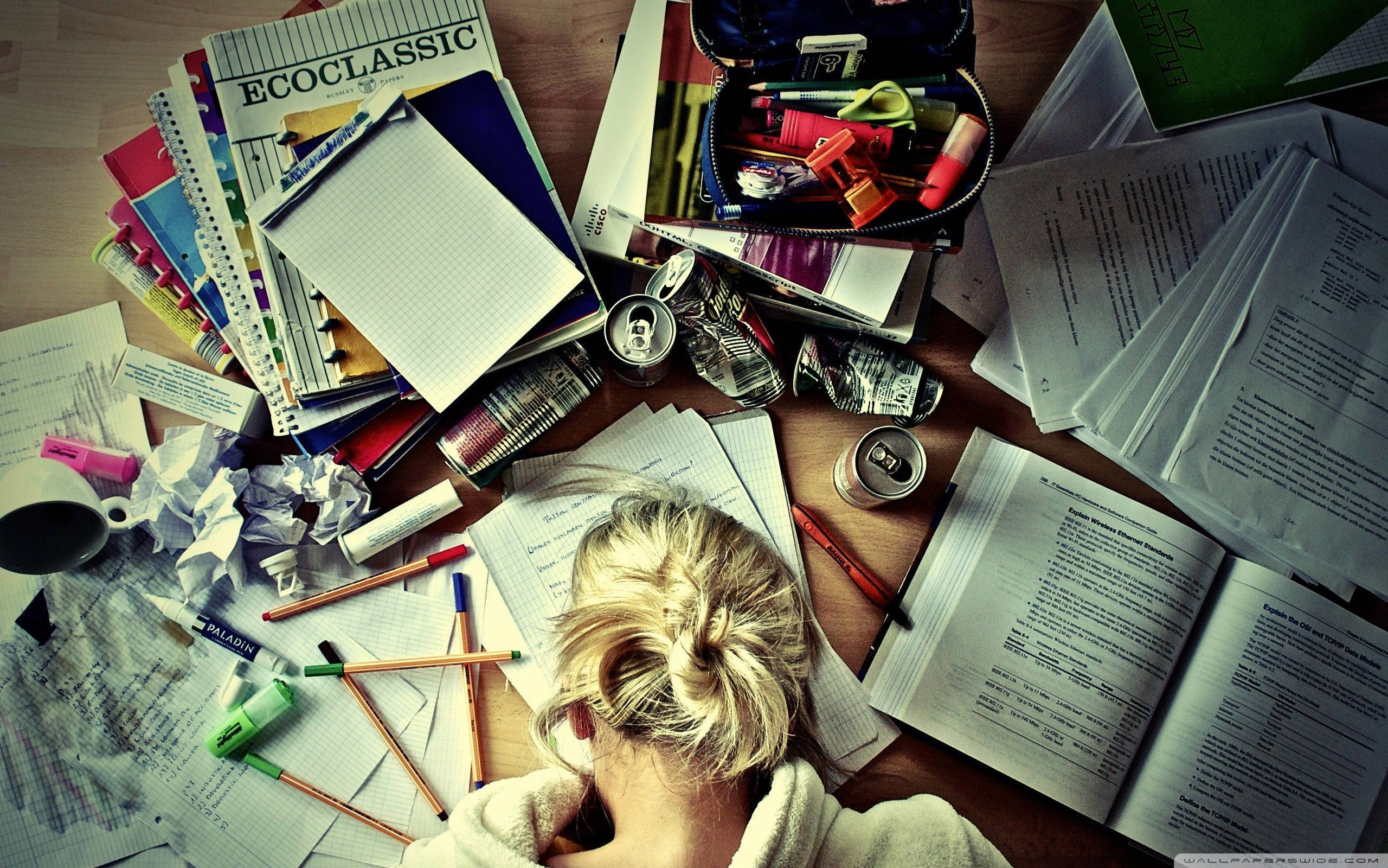 blonde hair, bun, cluttered wooden desk, 2K Desktop Wallpaper