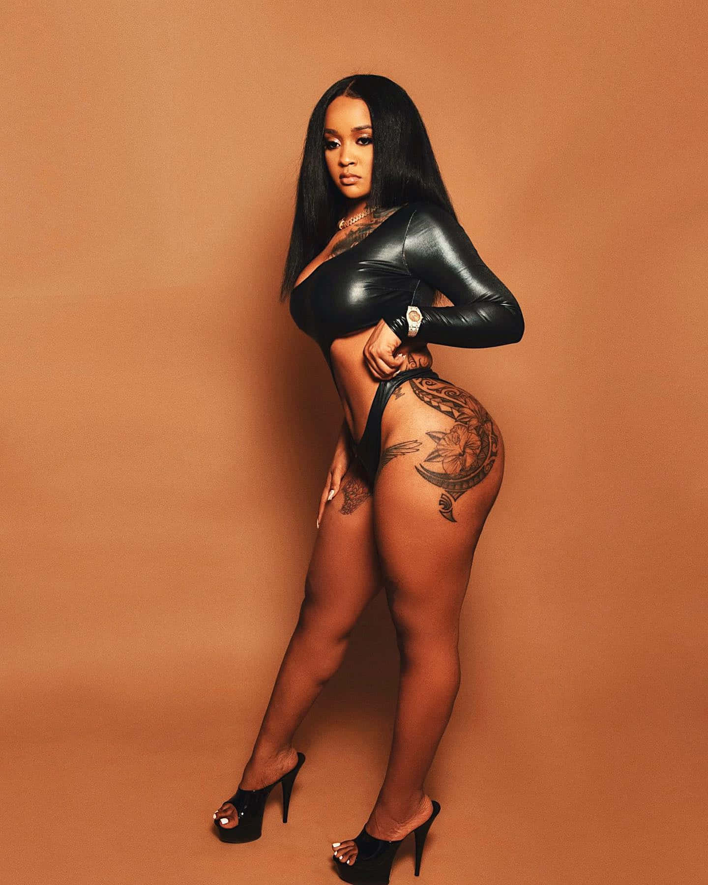 Stunna Girl, black leather bodysuit, thigh tattoos, HD Phone Wallpaper