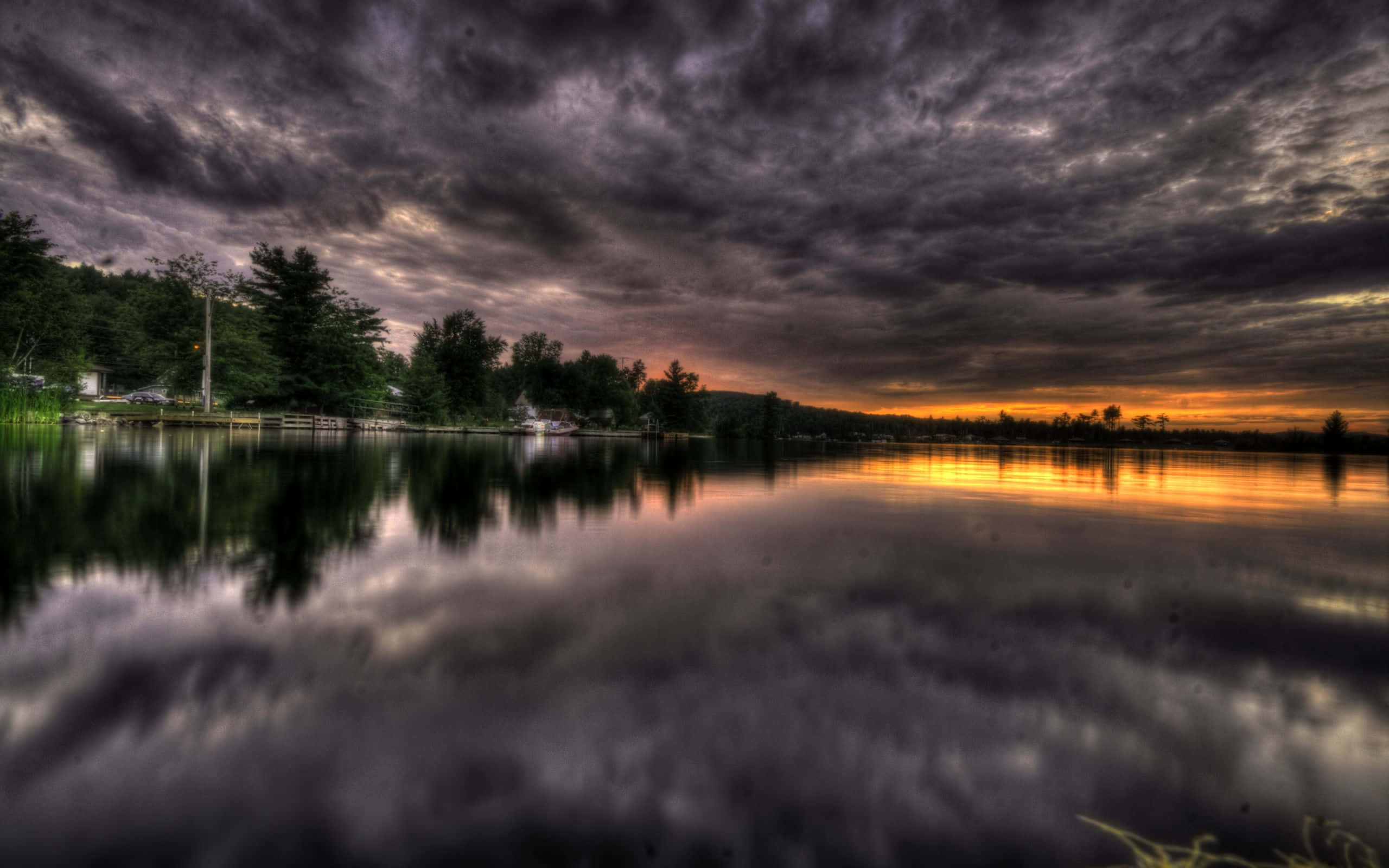 dramatic sunset, calm lake, dark clouds, 2K Desktop Wallpaper