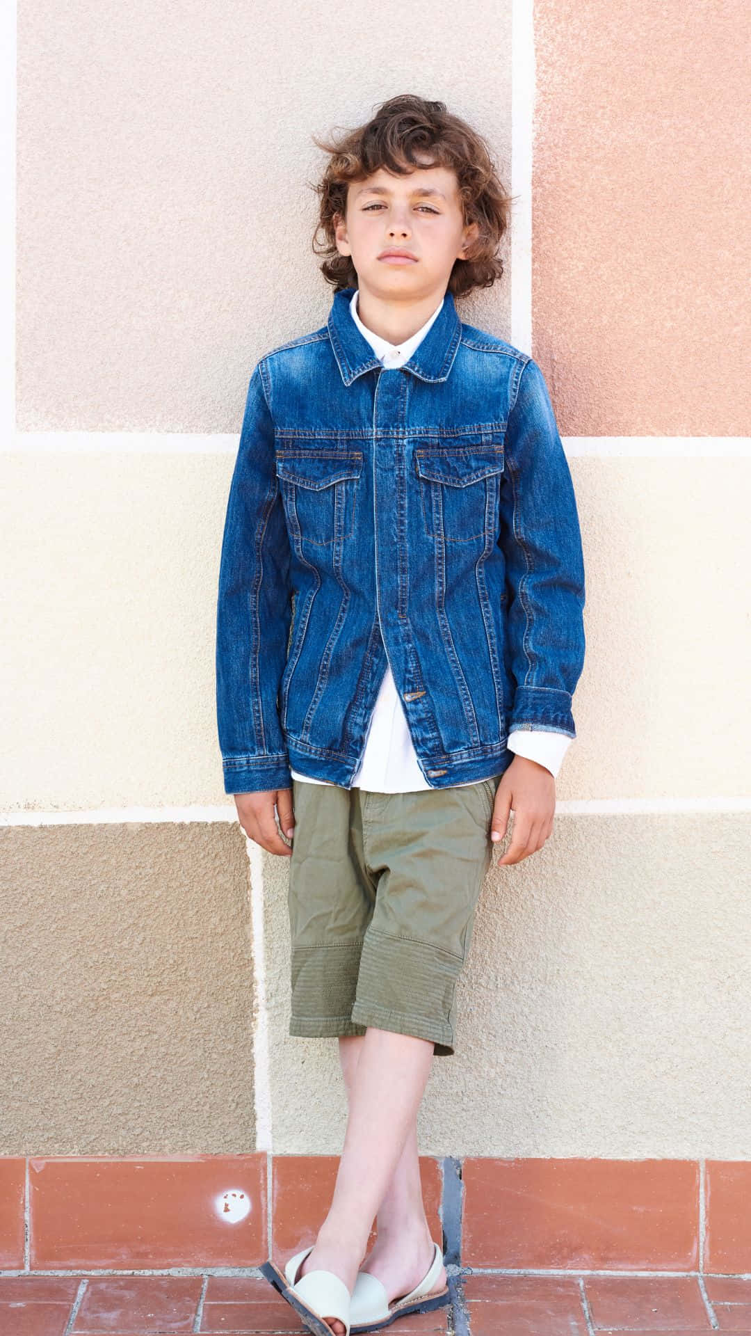 denim jacket, khaki shorts, curly hair, Full HD Phone Wallpaper