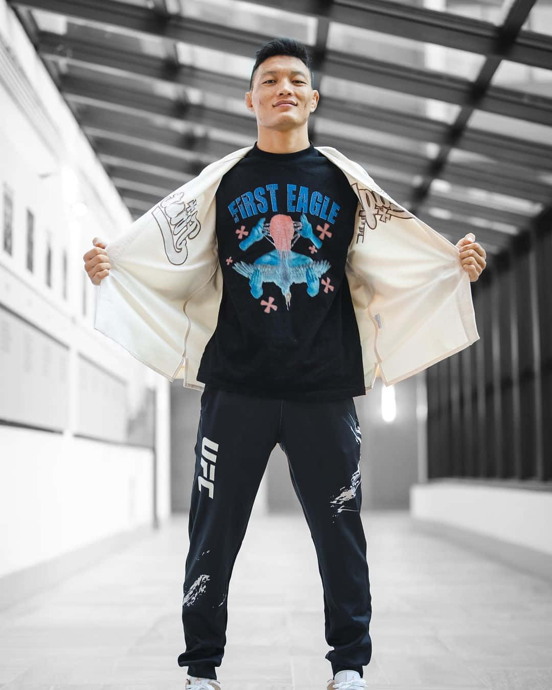 Su Mudaerji, UFC gear, modern corridor, HD Phone Wallpaper