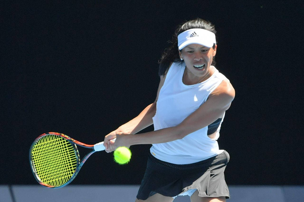 Su-wei Hsieh, white gear, bright yellow ball, HD Desktop Wallpaper