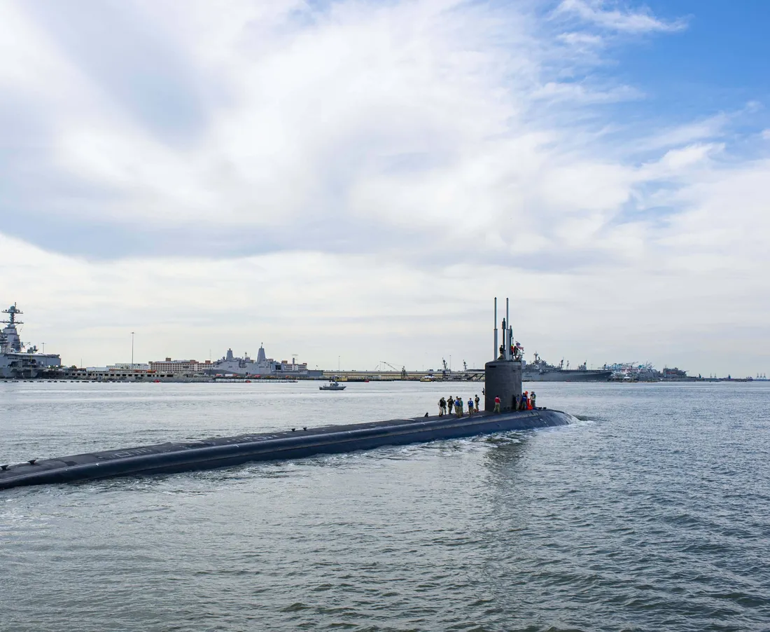 Submarine