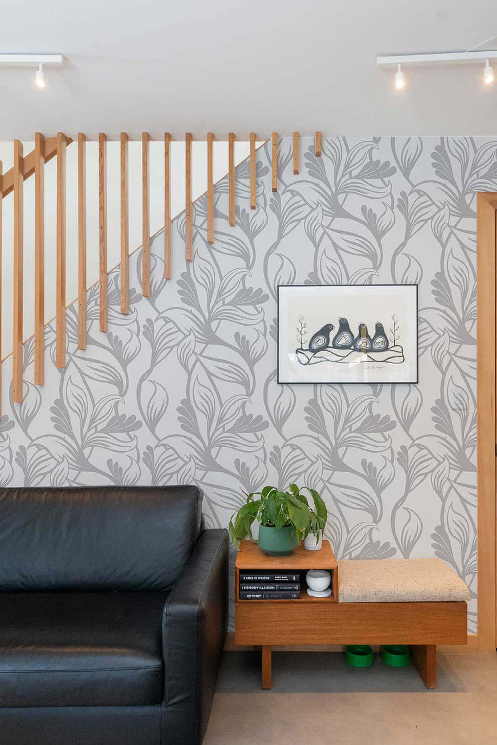 black leather sofa, wooden staircase, gray botanical wallpaper, HD Phone Wallpaper