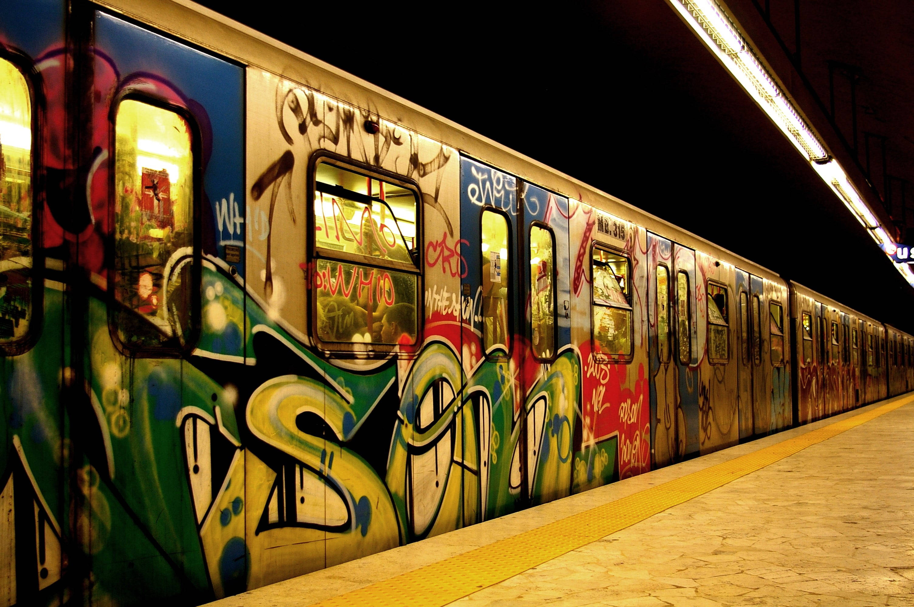 subway train, graffiti, station lights, 2K Desktop Wallpaper