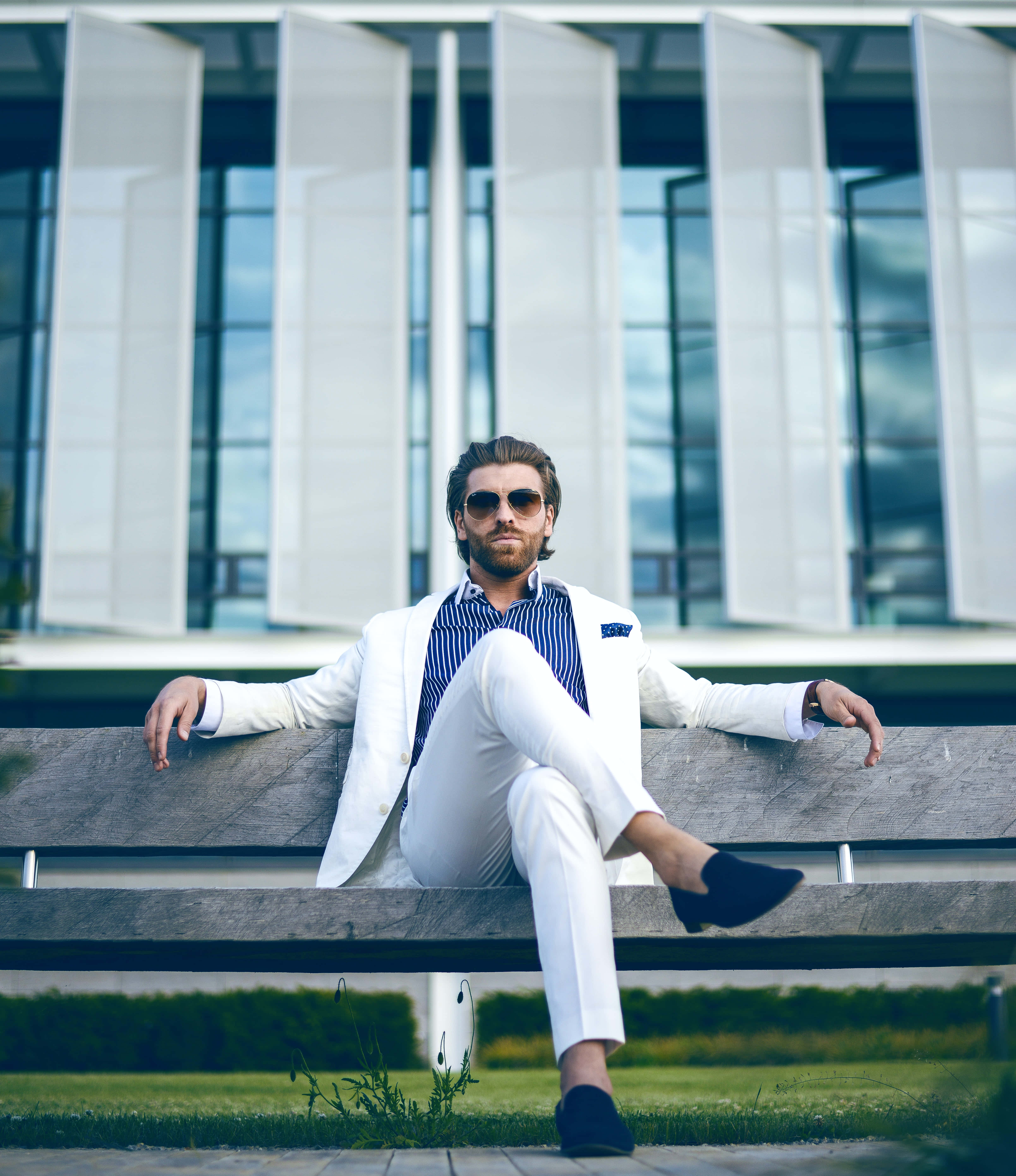 white suit, sunglasses, wooden bench, 5K Phone Wallpaper