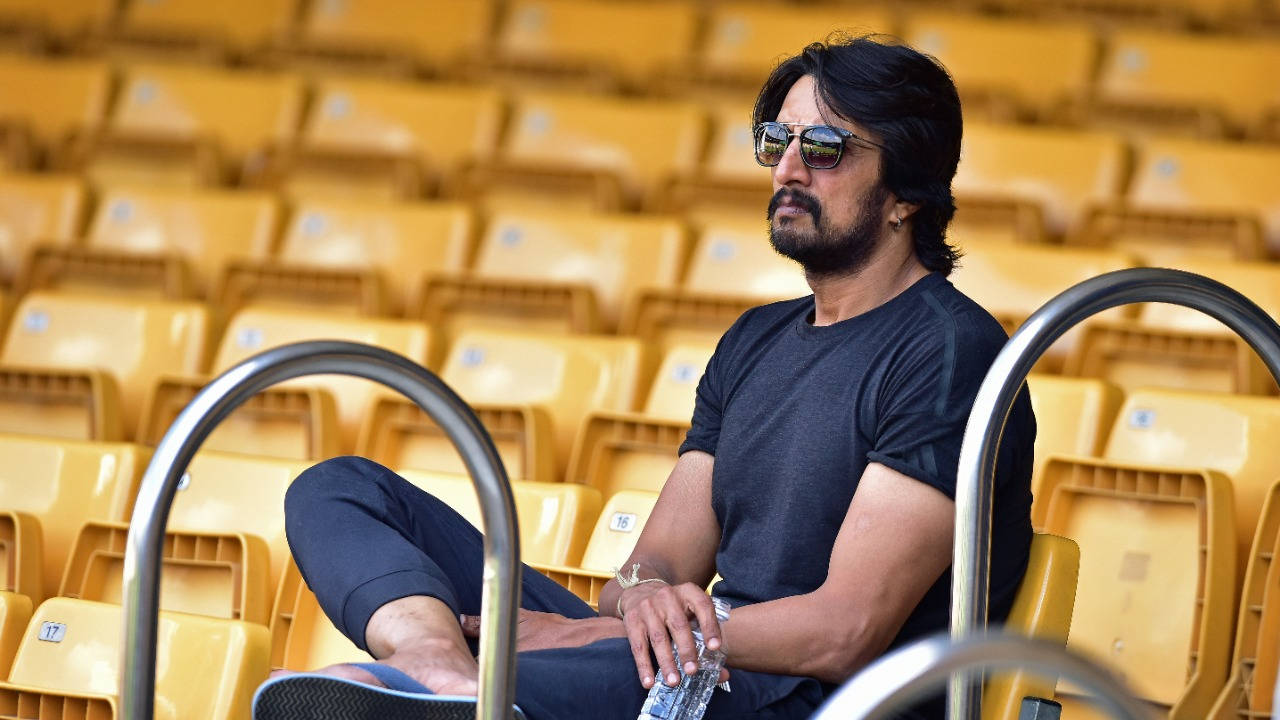 Sudeep, sunglasses, yellow stadium seats, HD Desktop Wallpaper