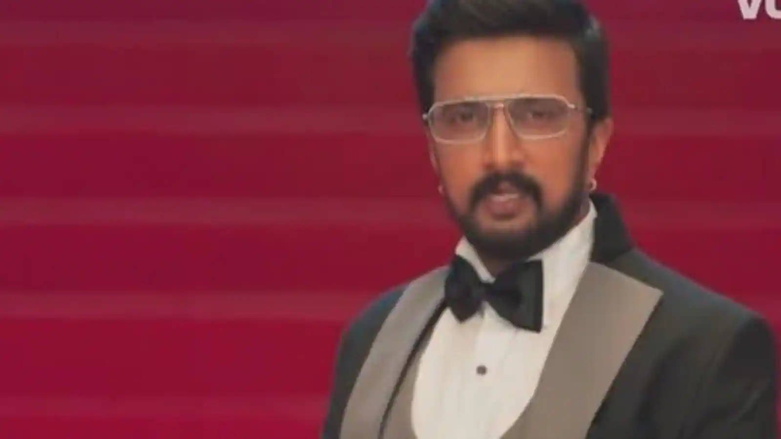 Sudeep, red carpet, tuxedo, HD Desktop Wallpaper