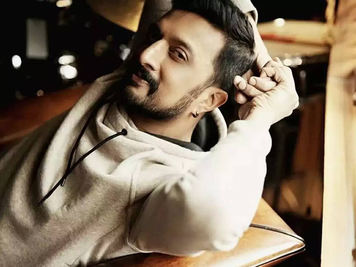 Sudeep, beard, earring, SD Desktop Wallpaper