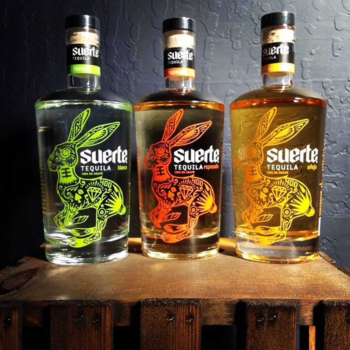Suerte, rabbit designs, neon green, SD Desktop Wallpaper