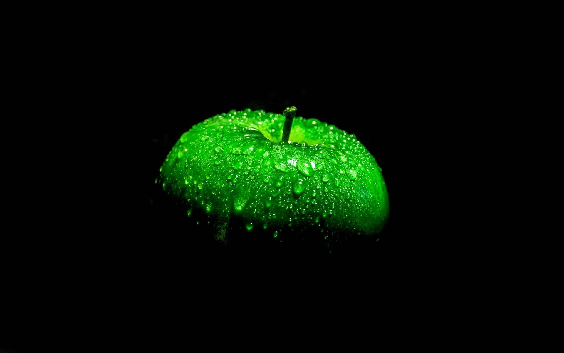 Cool Green Misty Apple, vibrant green apple, dewdrops, Full HD Desktop Wallpaper