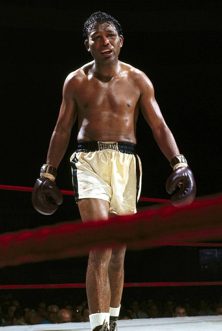 Sugar Ray Robinson, gold shorts, ring, SD Phone Wallpaper