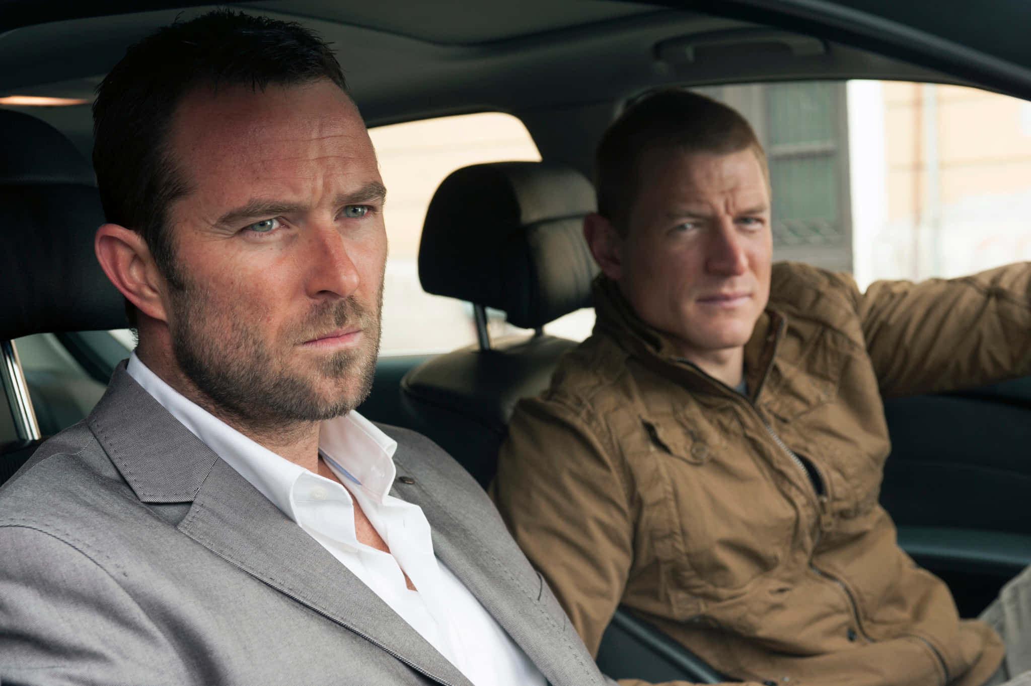 Sullivan Stapleton, car interior, suit, Full HD Desktop Wallpaper