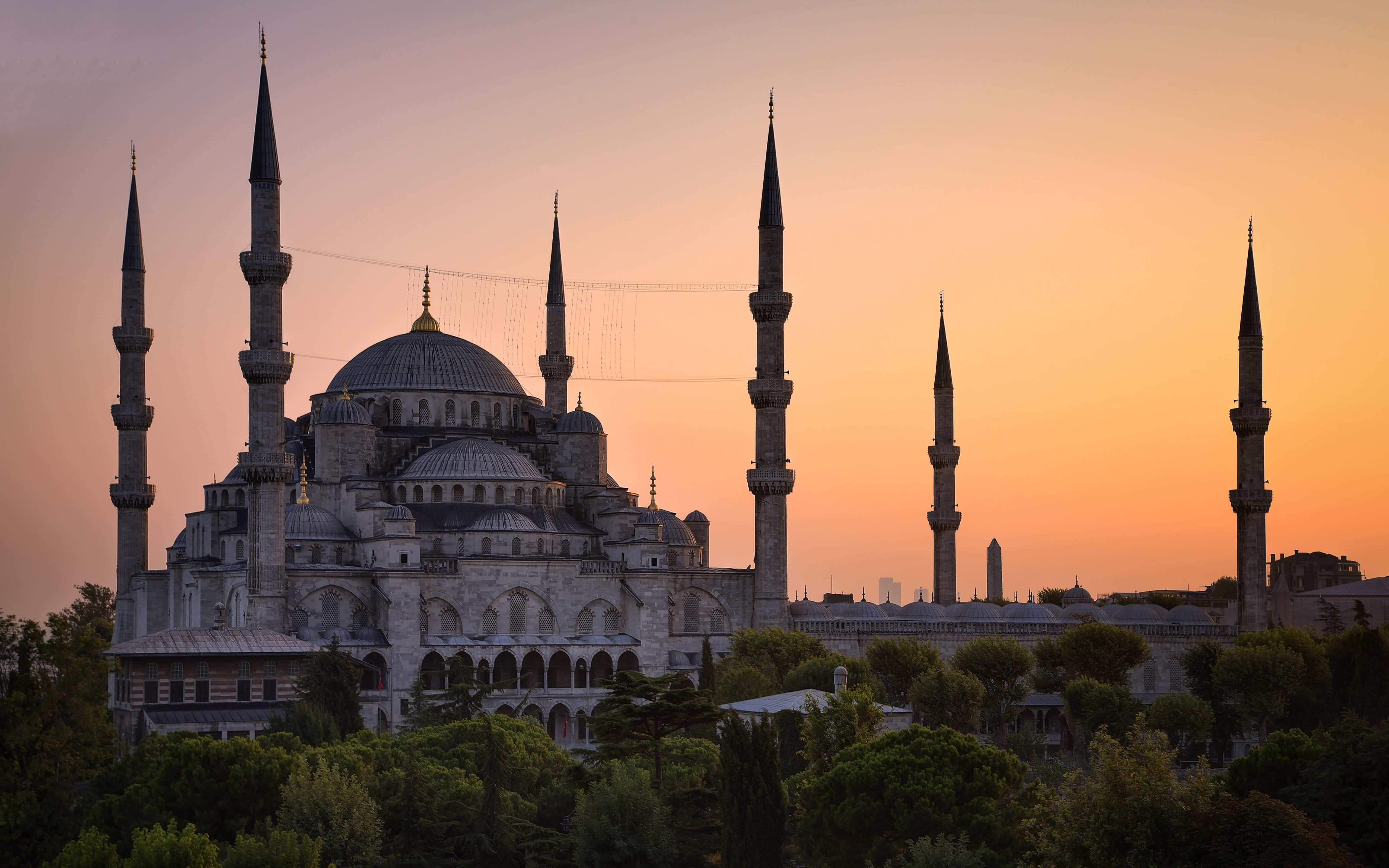 Sultan Ahmed Mosque, afternoon sunset, golden light, 5K Desktop Wallpaper