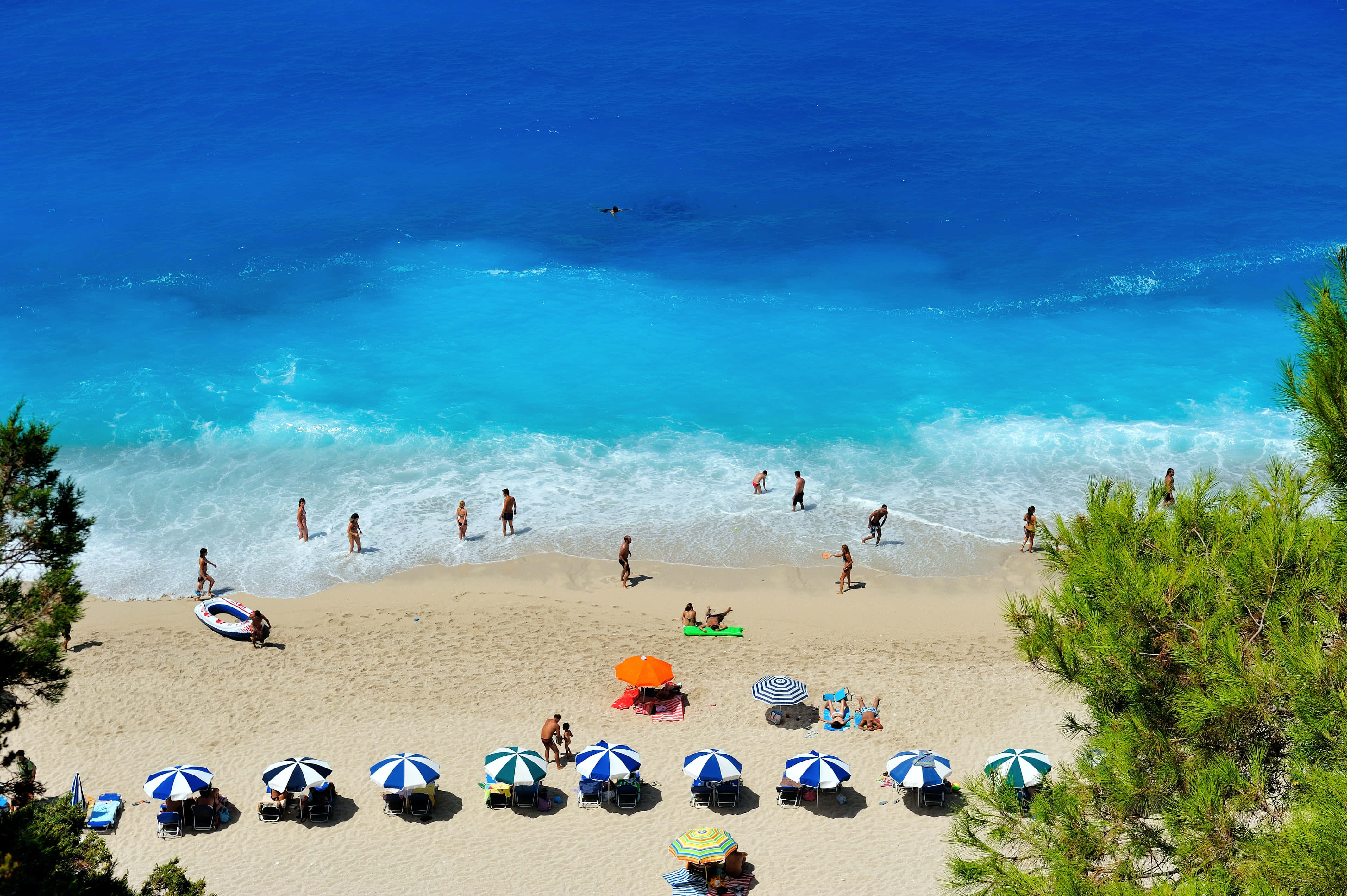 summer vacation, turquoise waters, gentle waves, 4K Desktop Wallpaper