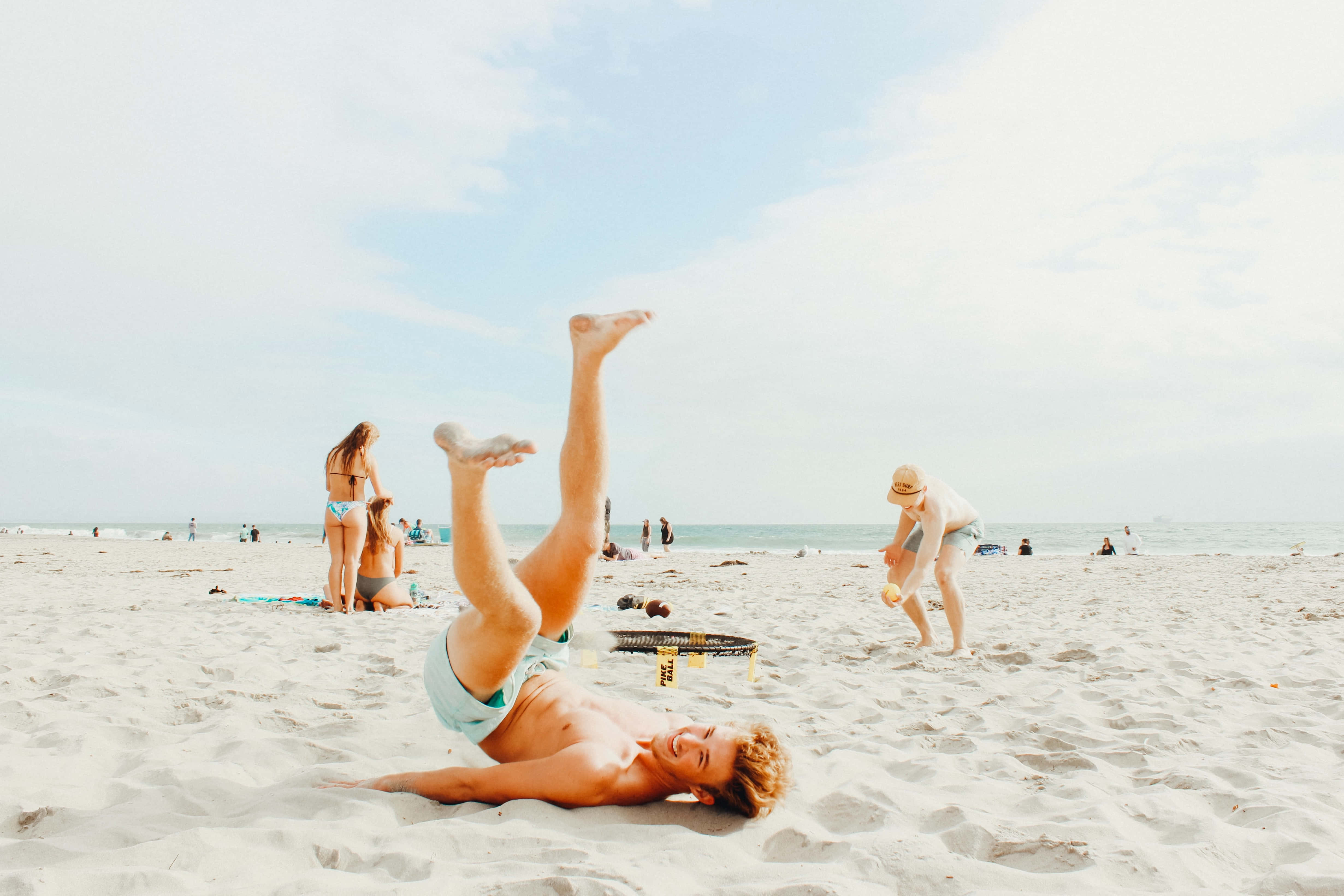 Summer Vacation, sunlit beach, young man, 4K Desktop Wallpaper
