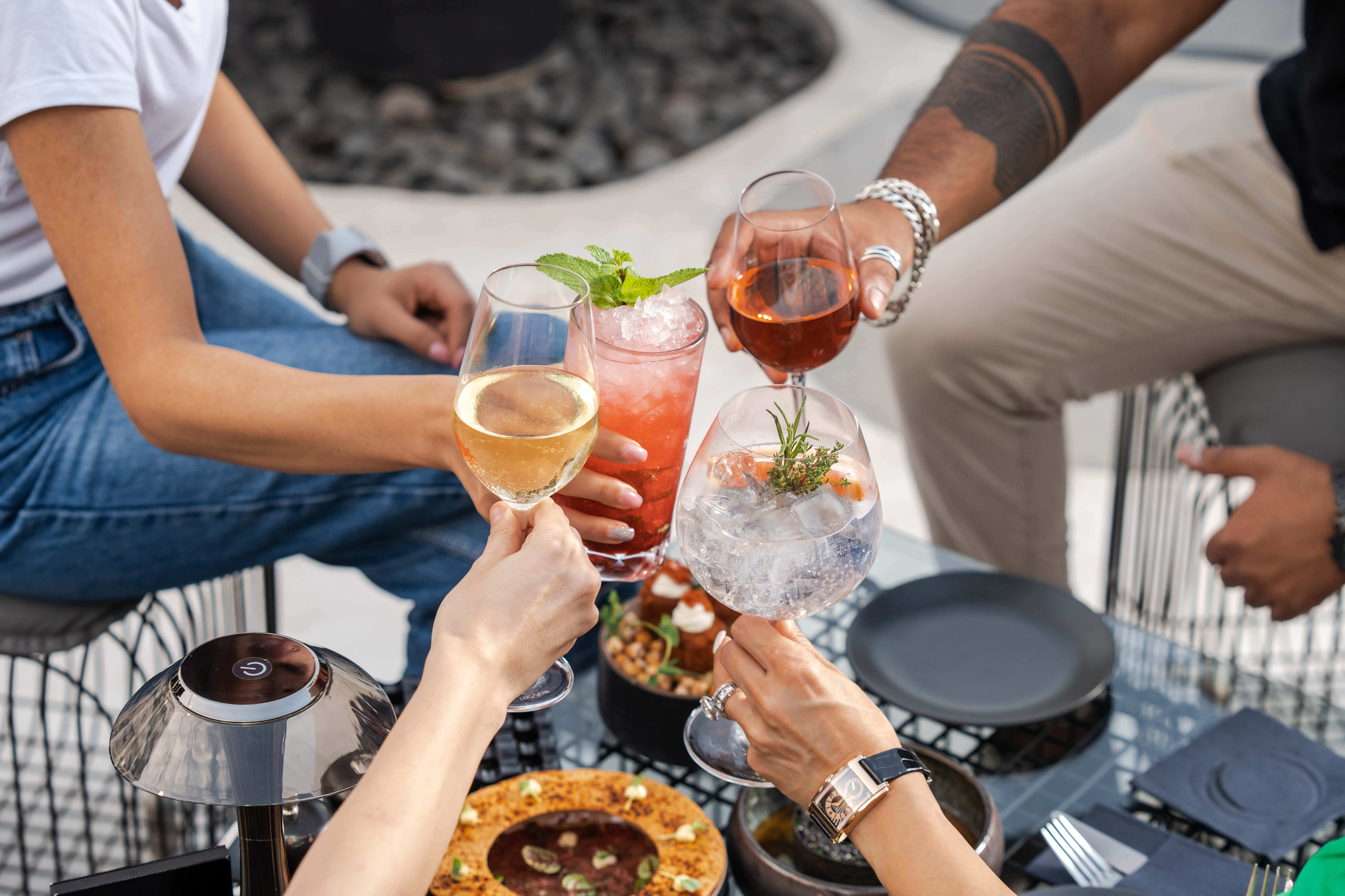 Summer Drinks, beach table, modern rooftop patio, 5K Desktop Wallpaper